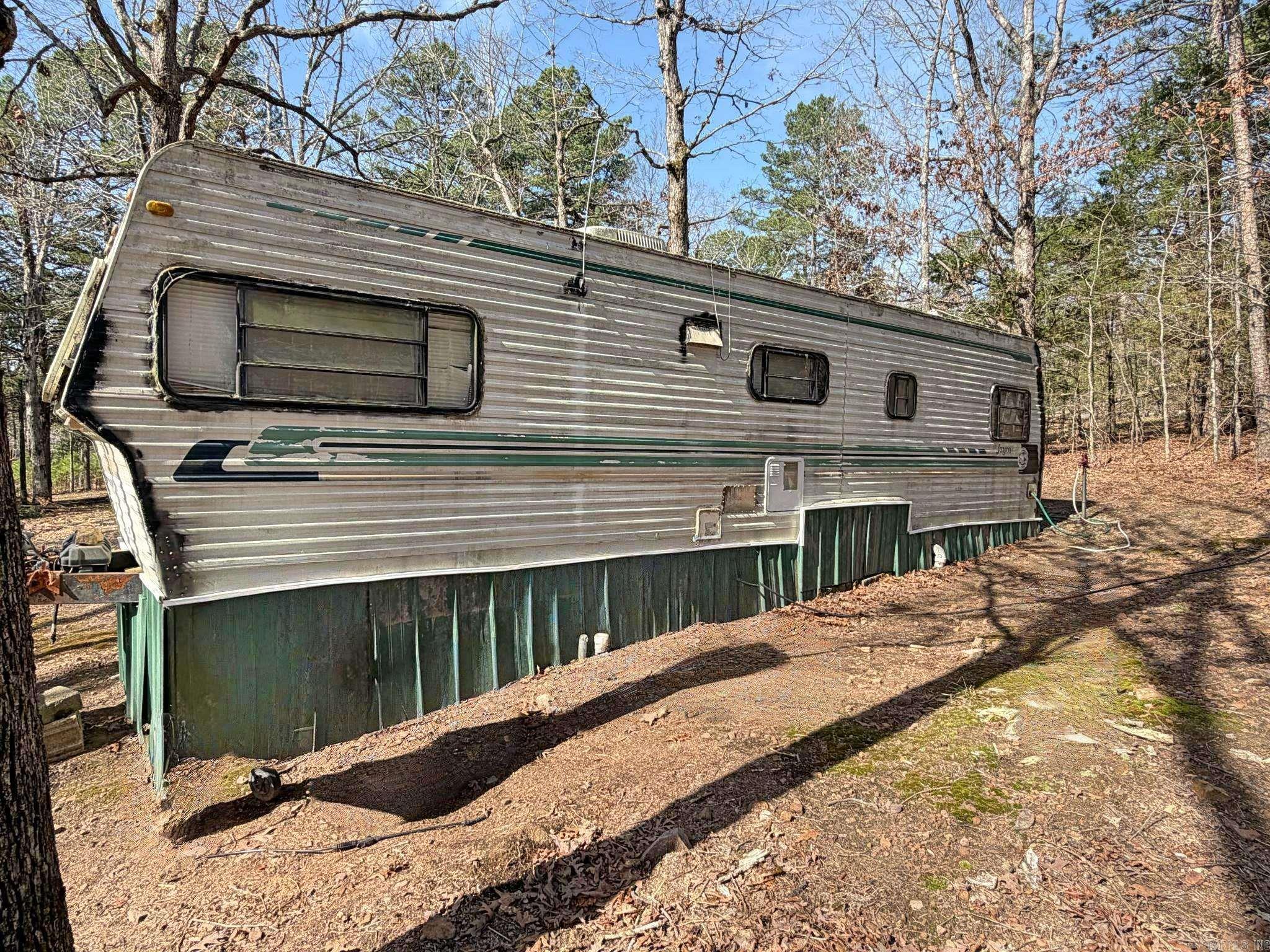 000 Arrowhead Ln.  Mountain View, AR