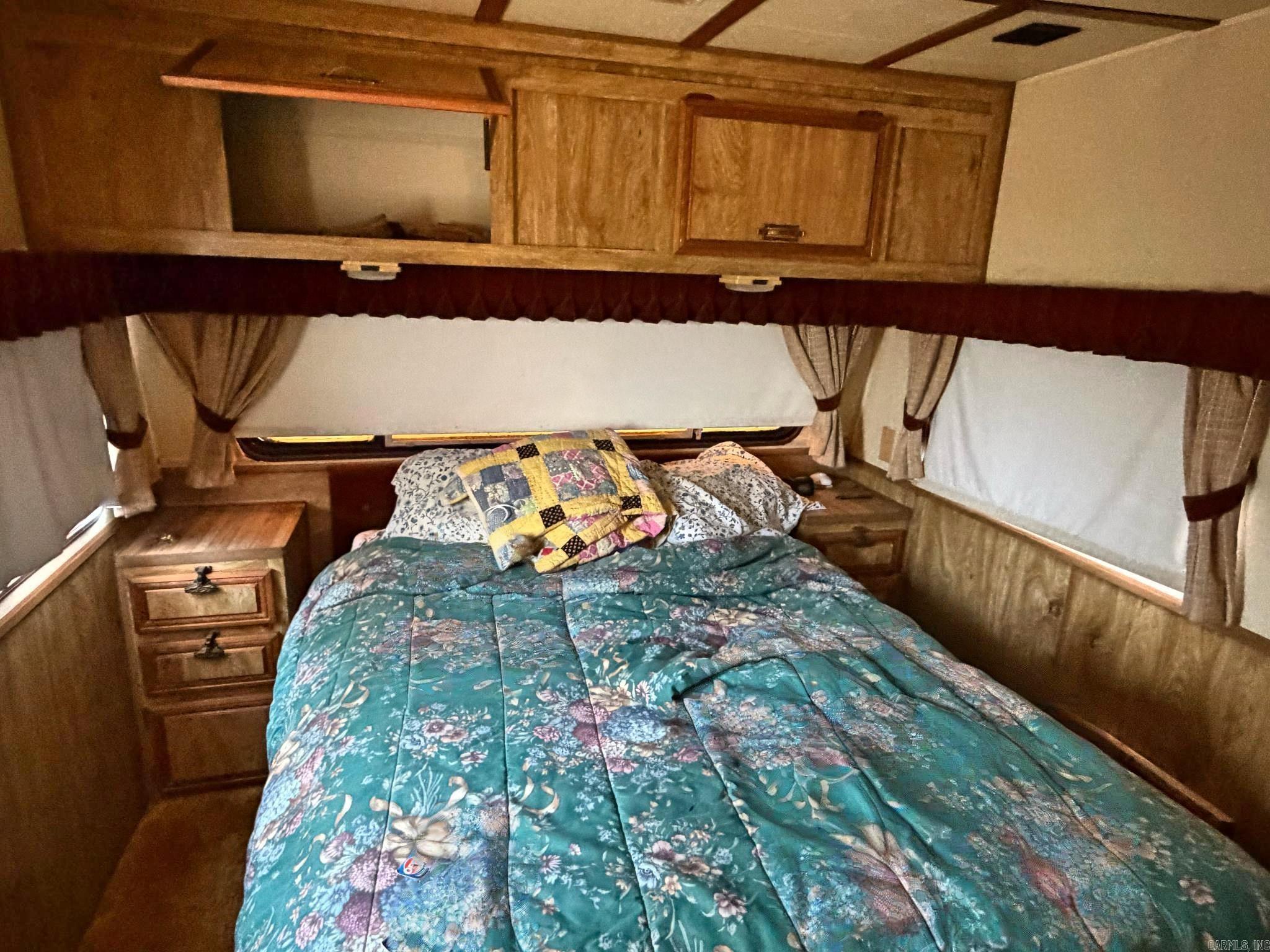 000 Arrowhead Ln.  Mountain View, AR