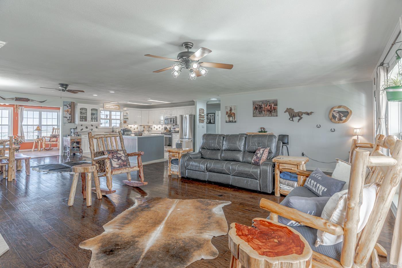 3567 Pitcher Hill Rd  Mountain View, AR