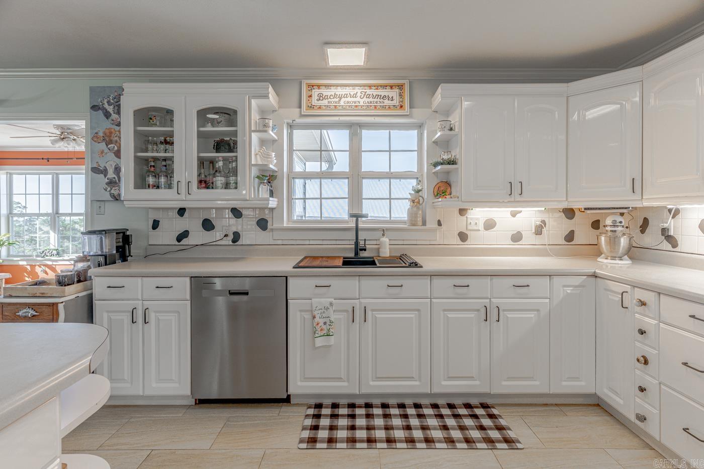 3567 Pitcher Hill Rd  Mountain View, AR