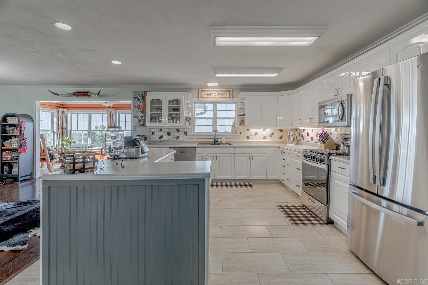 3567 Pitcher Hill Rd  Mountain View, AR