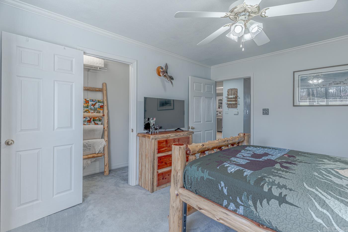 3567 Pitcher Hill Rd  Mountain View, AR