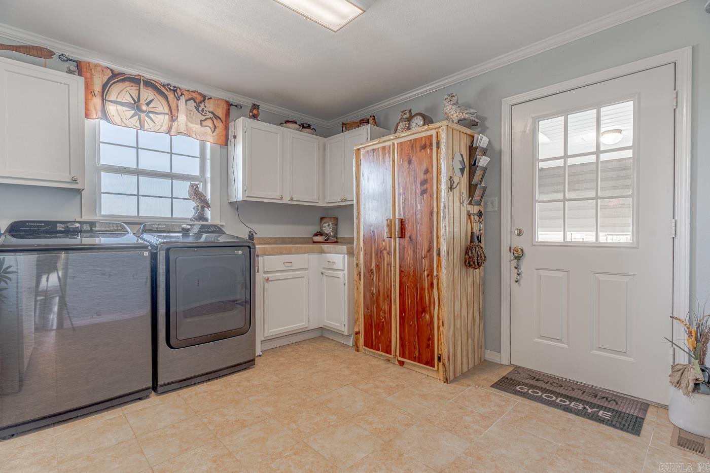 3567 Pitcher Hill Rd  Mountain View, AR