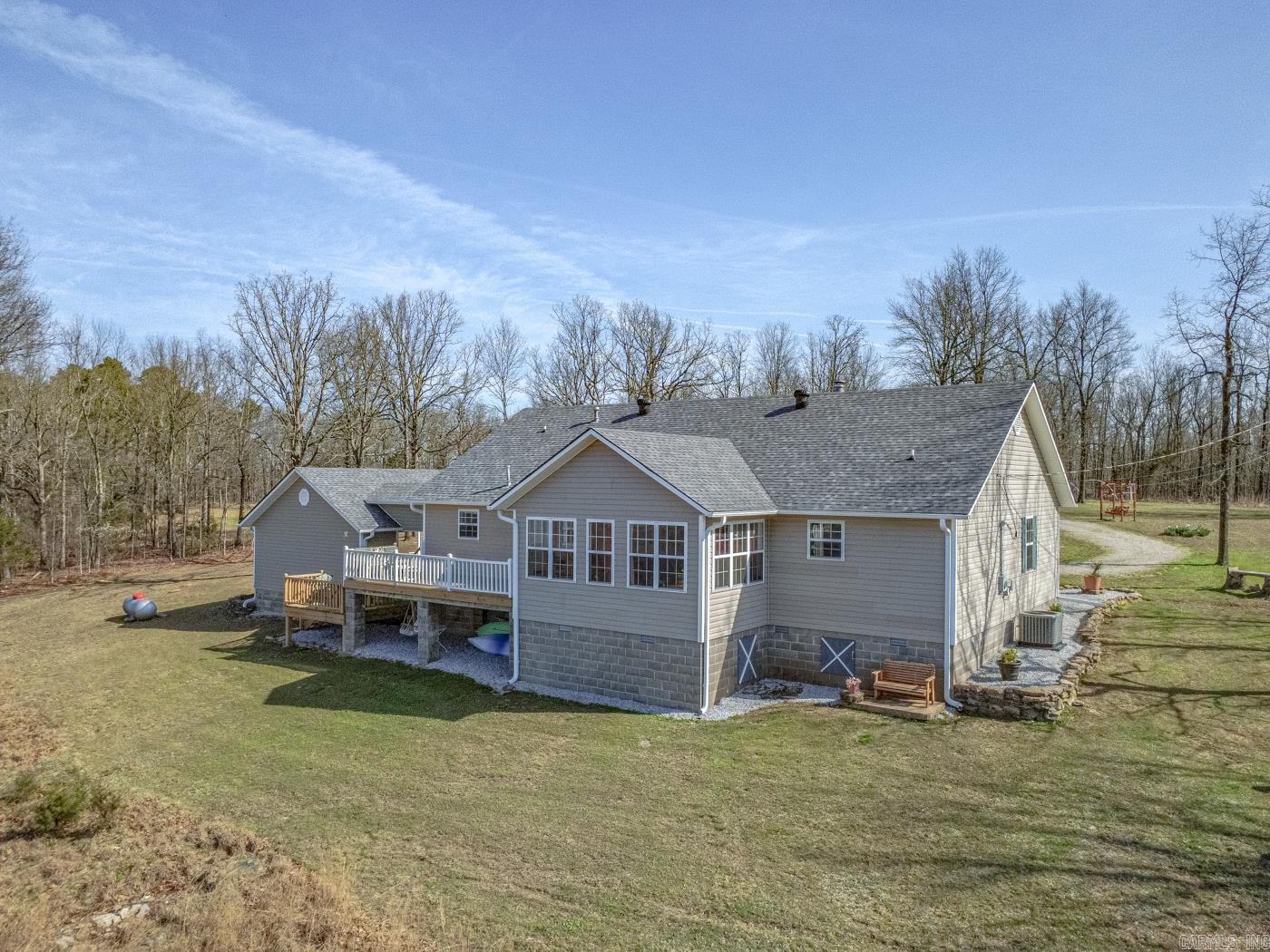 3567 Pitcher Hill Rd  Mountain View, AR