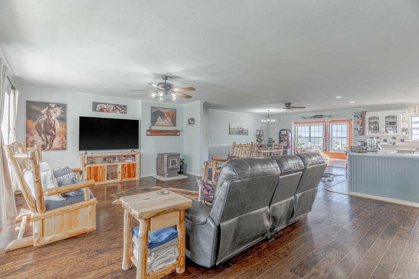 3567 Pitcher Hill Rd  Mountain View, AR