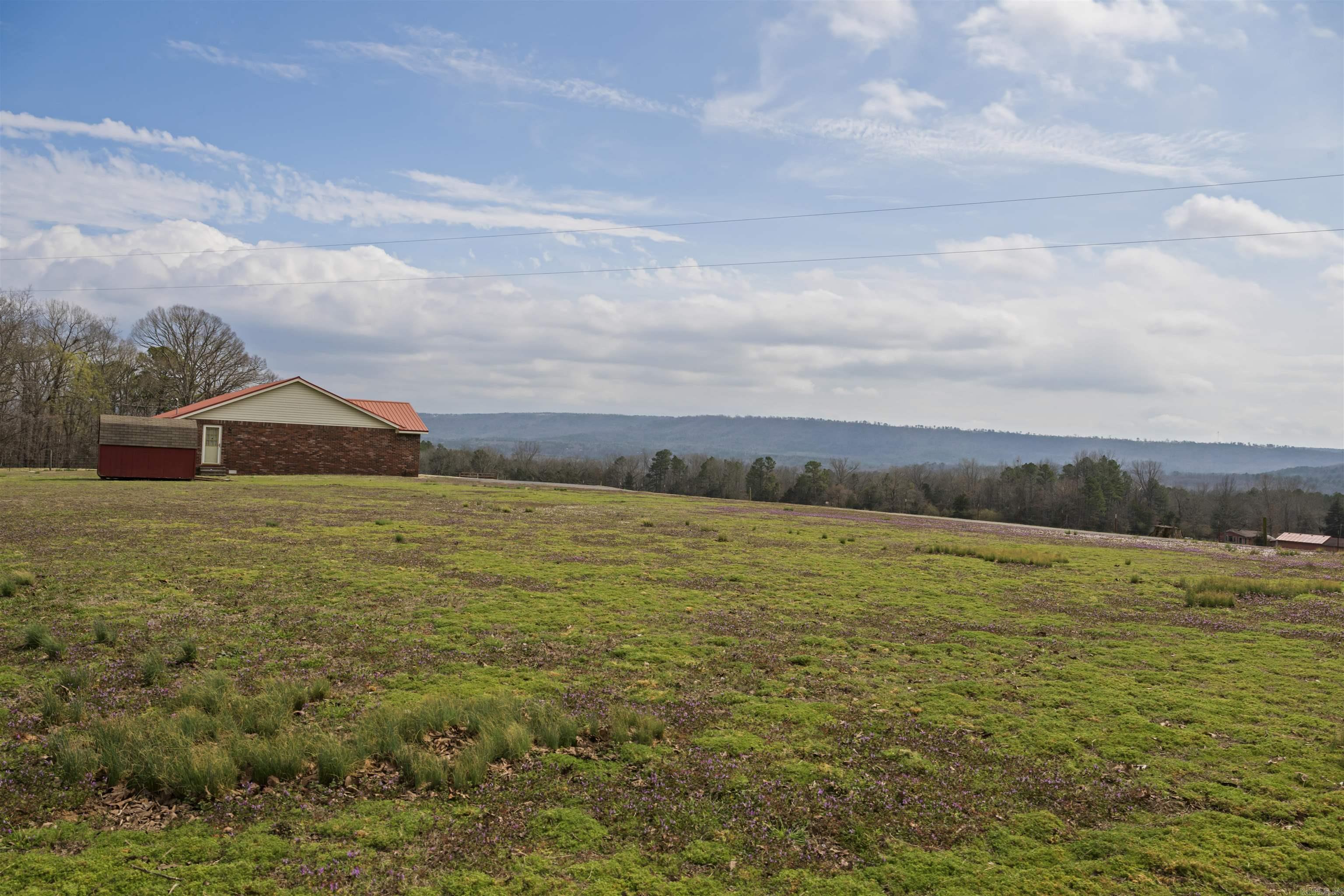 428 N Morningside  Clinton, AR