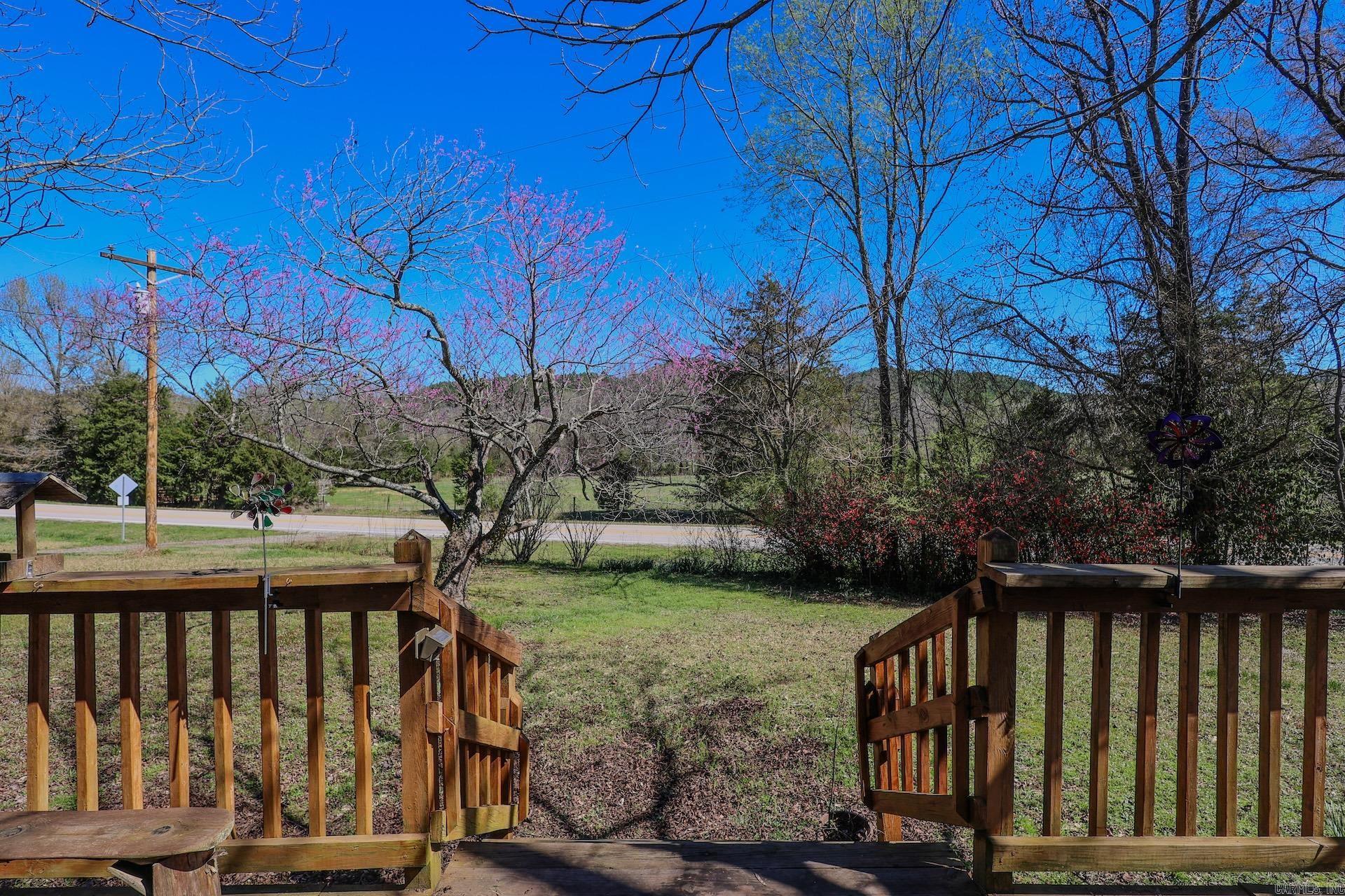 5918 HWY 8 E  Mena, AR