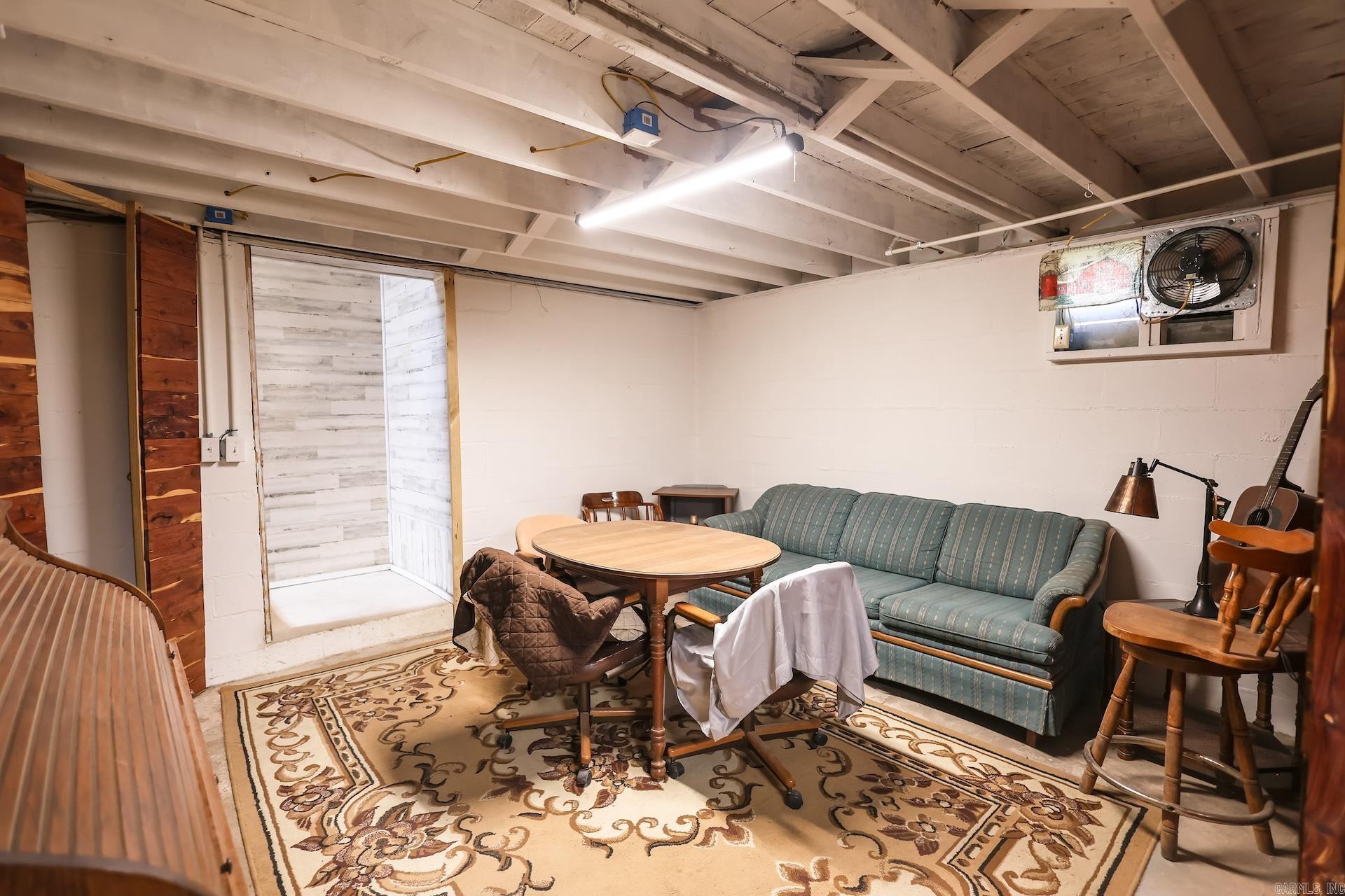 5918 HWY 8 E  Mena, AR