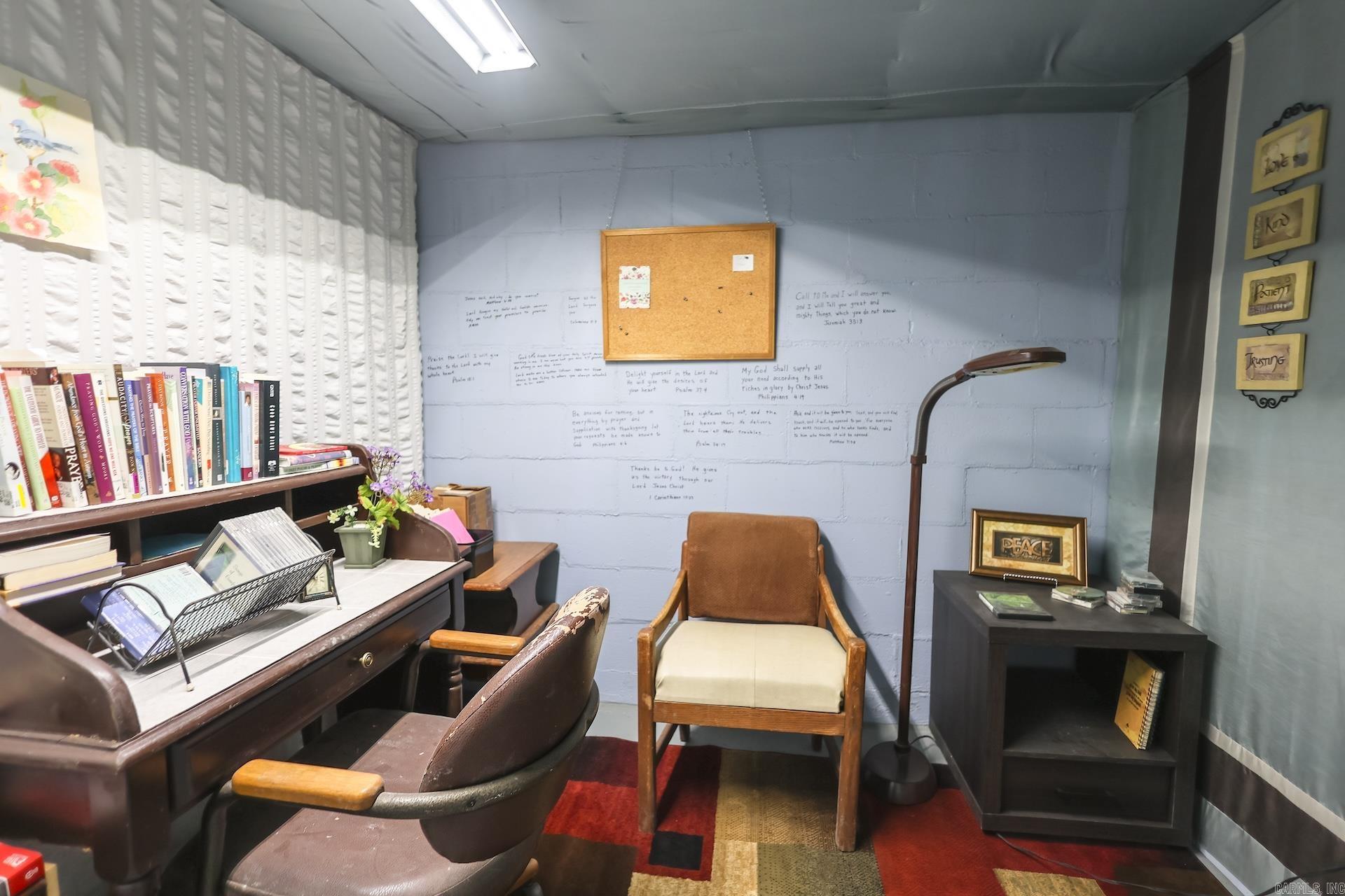 5918 HWY 8 E  Mena, AR