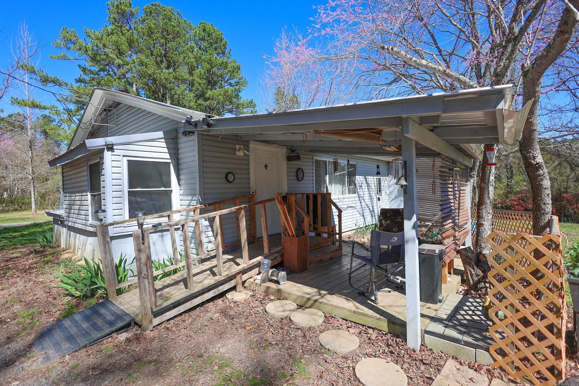 5918 HWY 8 E  Mena, AR