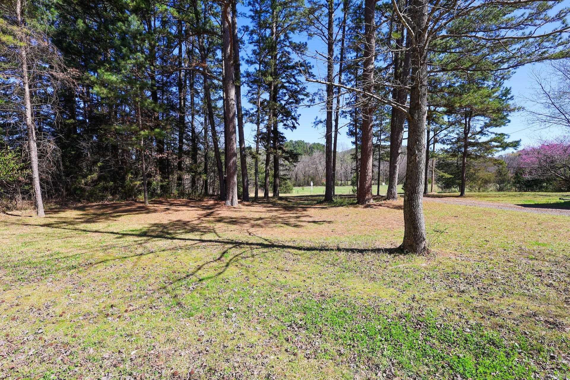 5918 HWY 8 E  Mena, AR