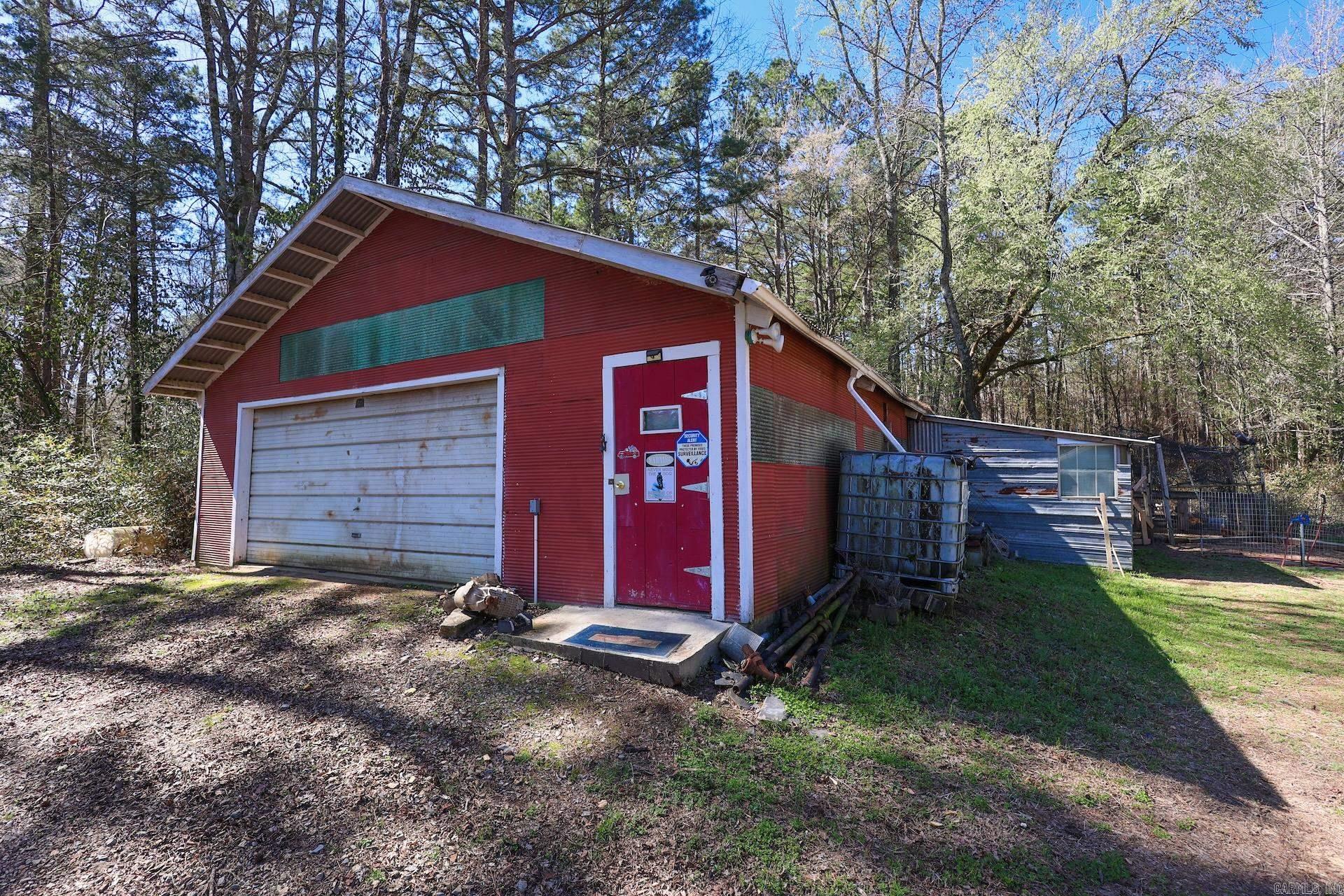 5918 HWY 8 E  Mena, AR