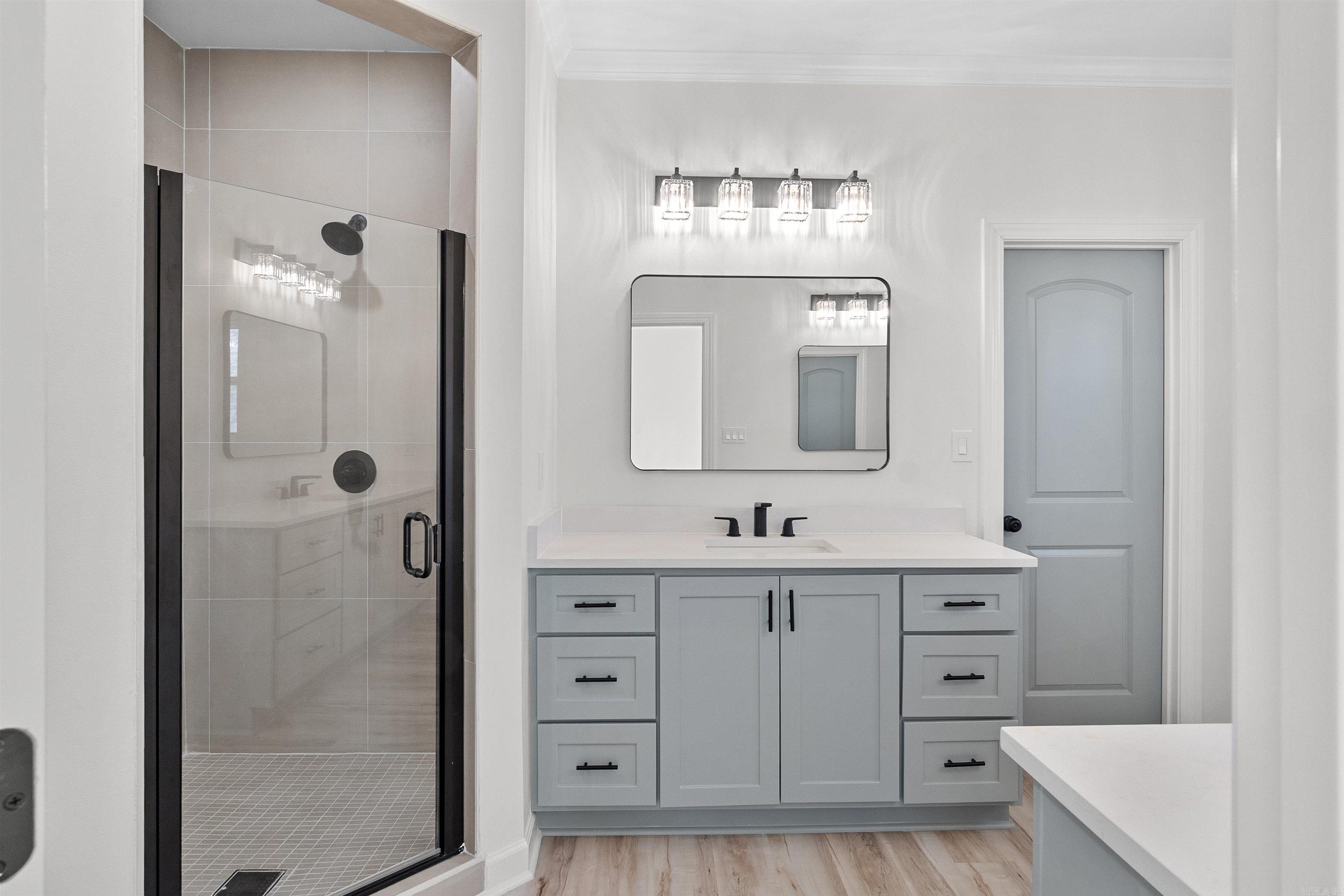 516 Madeleine  Austin, AR