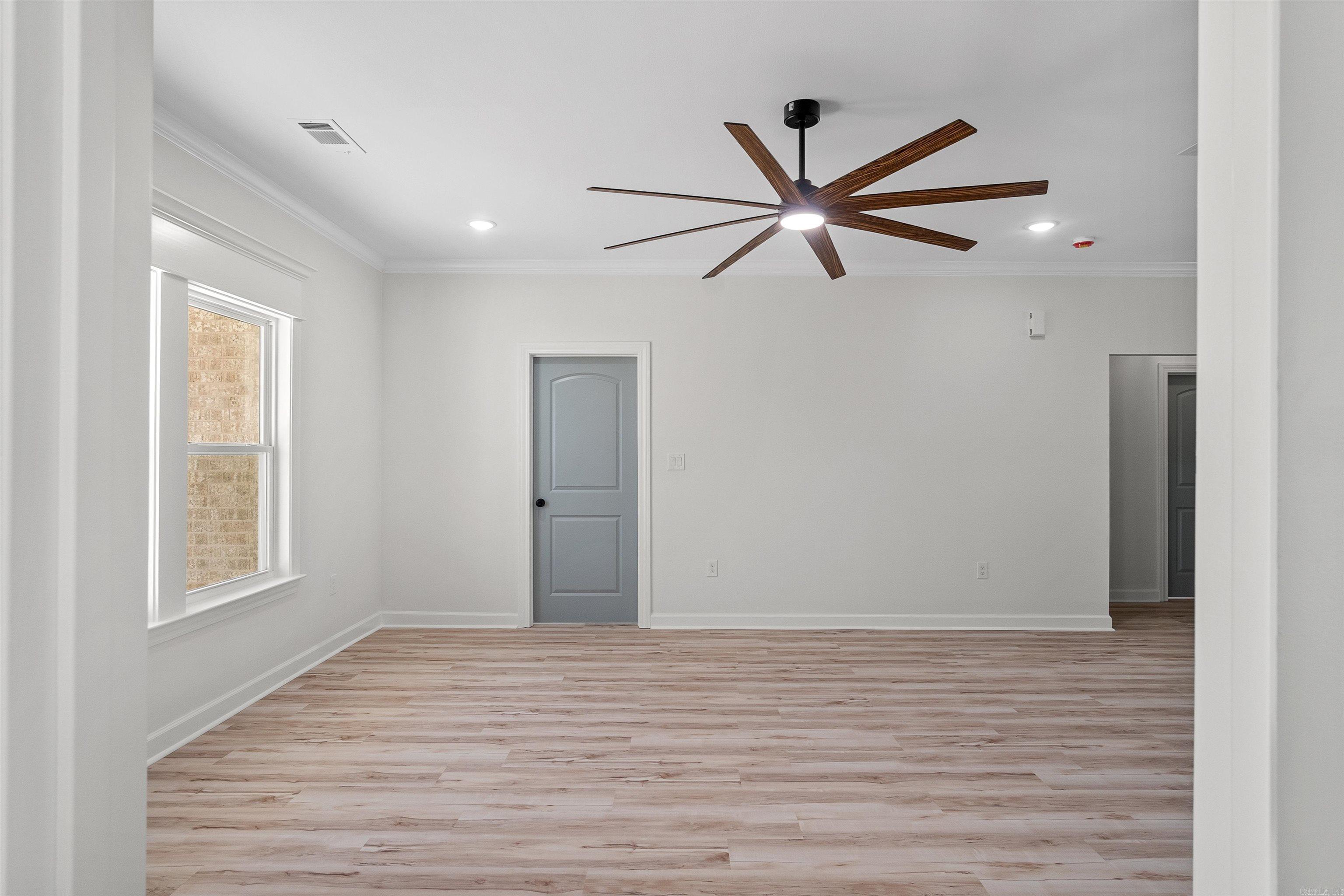 516 Madeleine  Austin, AR