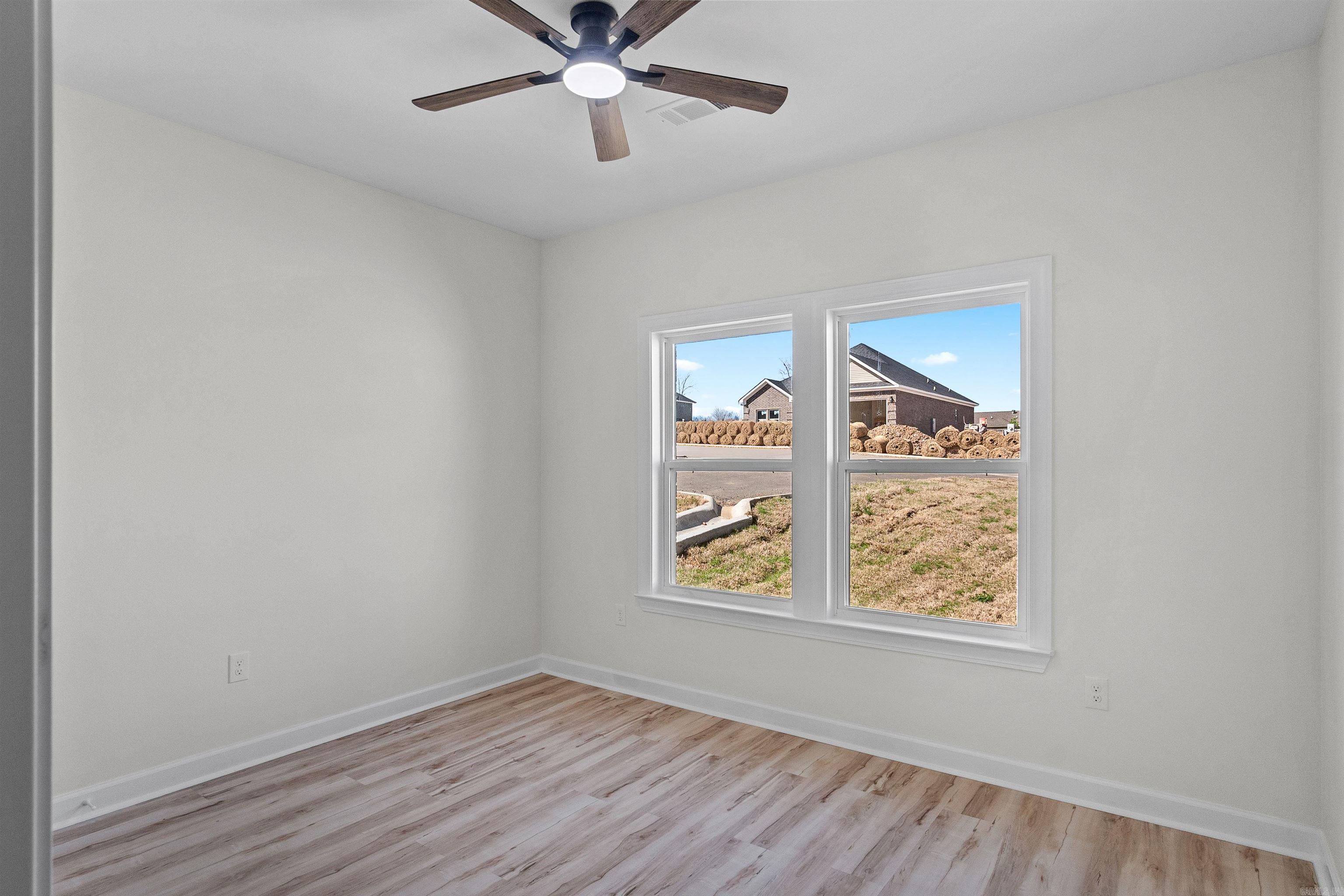 516 Madeleine  Austin, AR