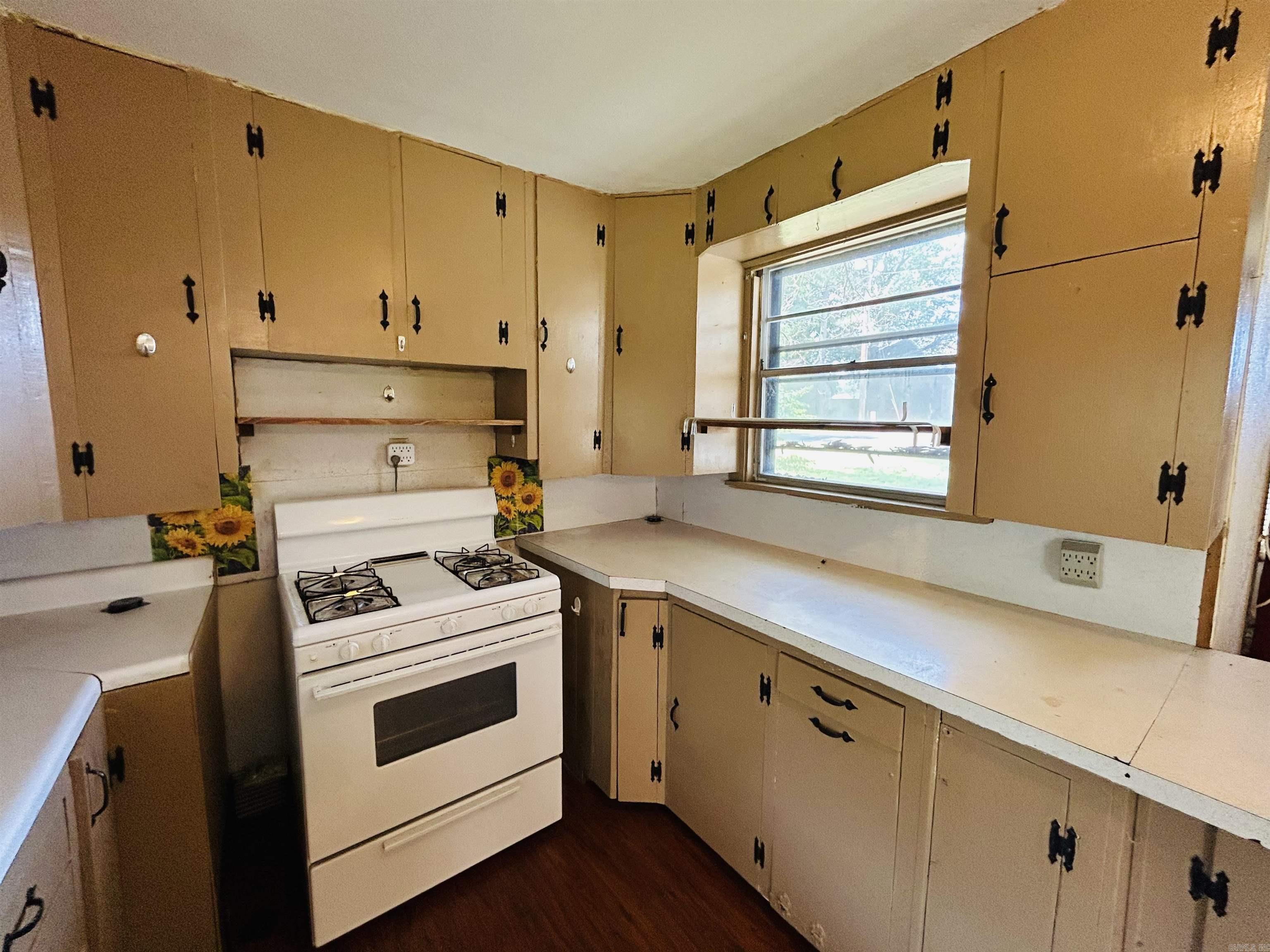 110 Saint Vincent St.  Morrilton, AR