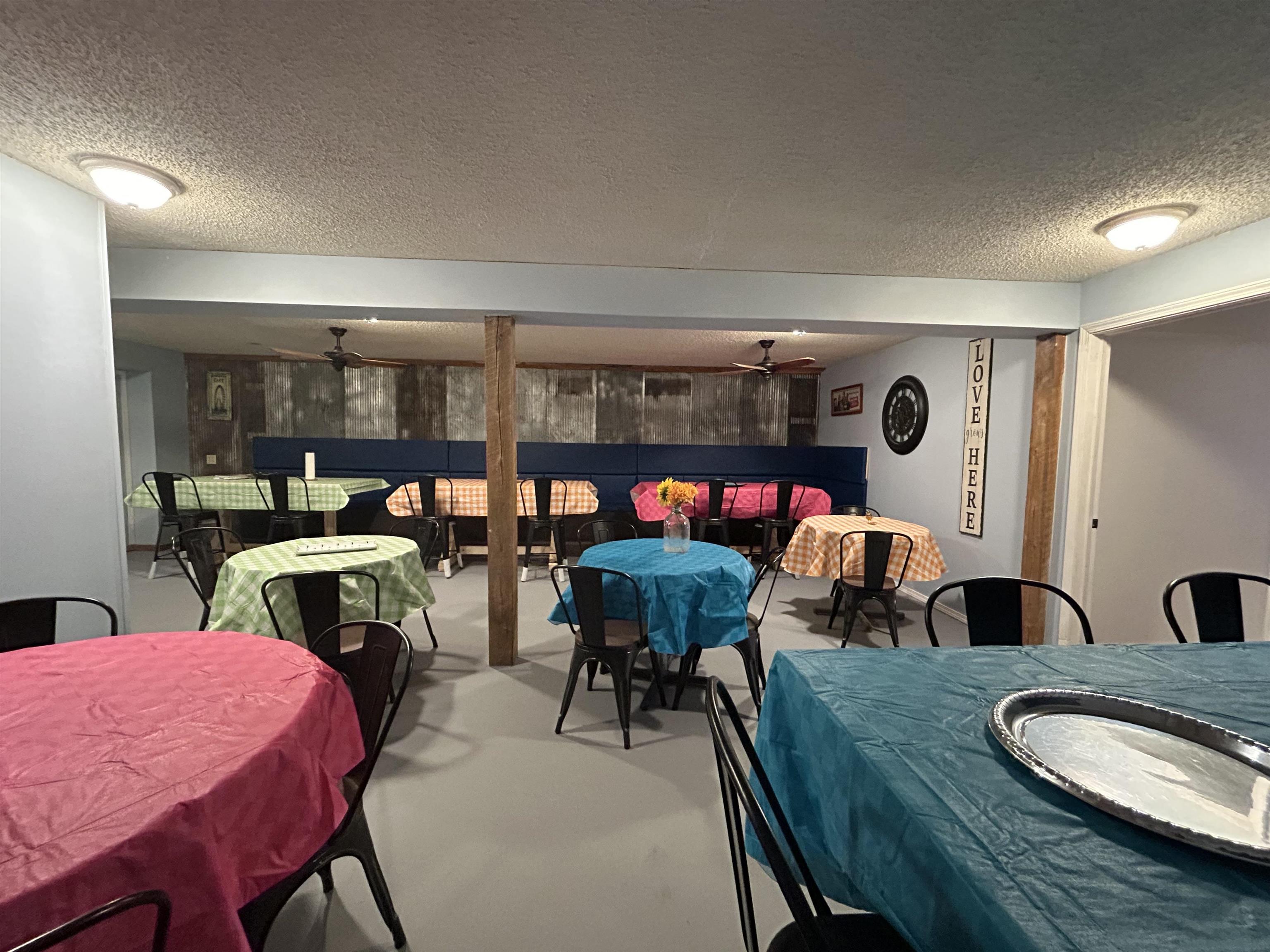 214 E Main  Hardy, AR