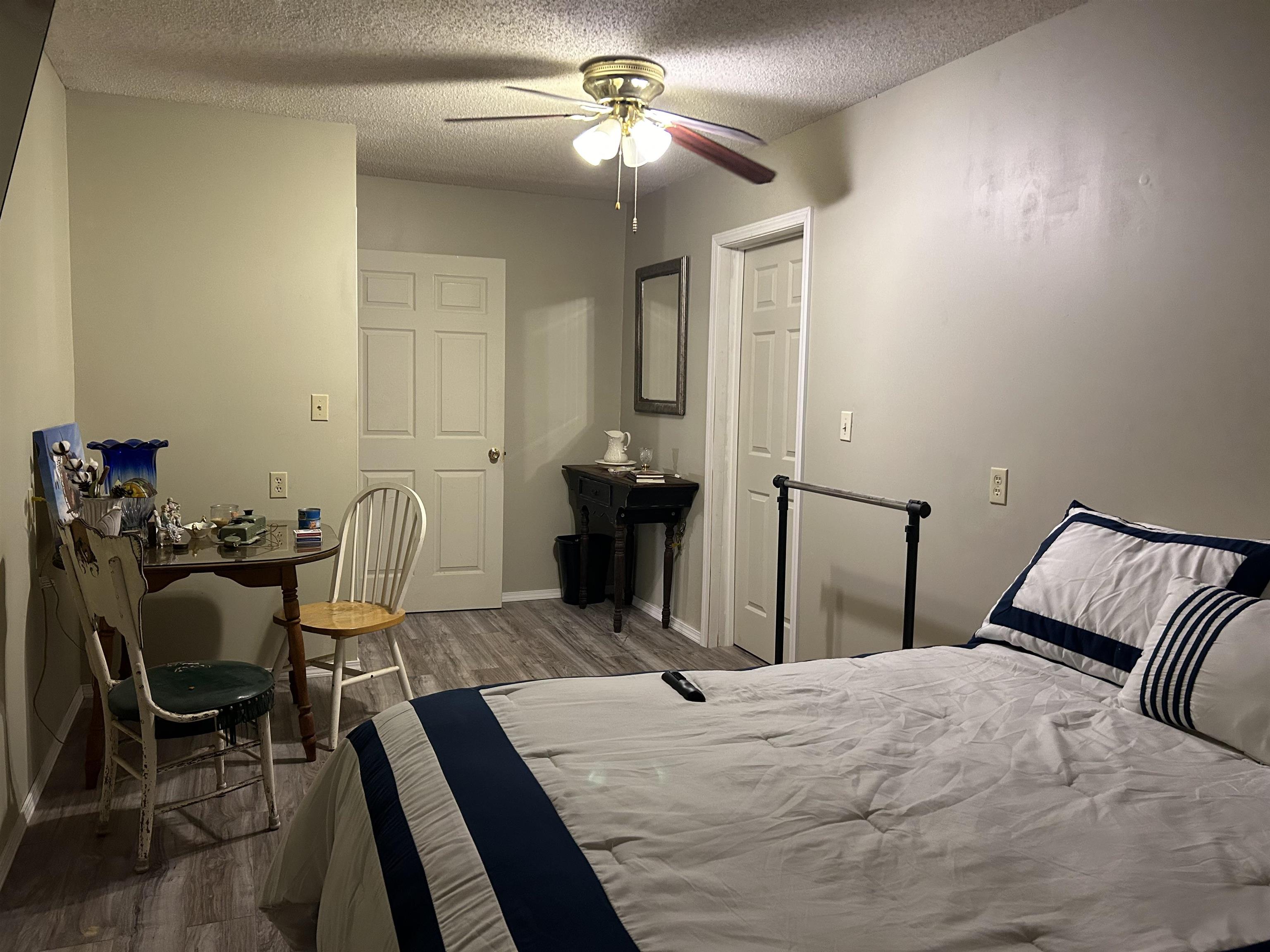 214 E Main  Hardy, AR