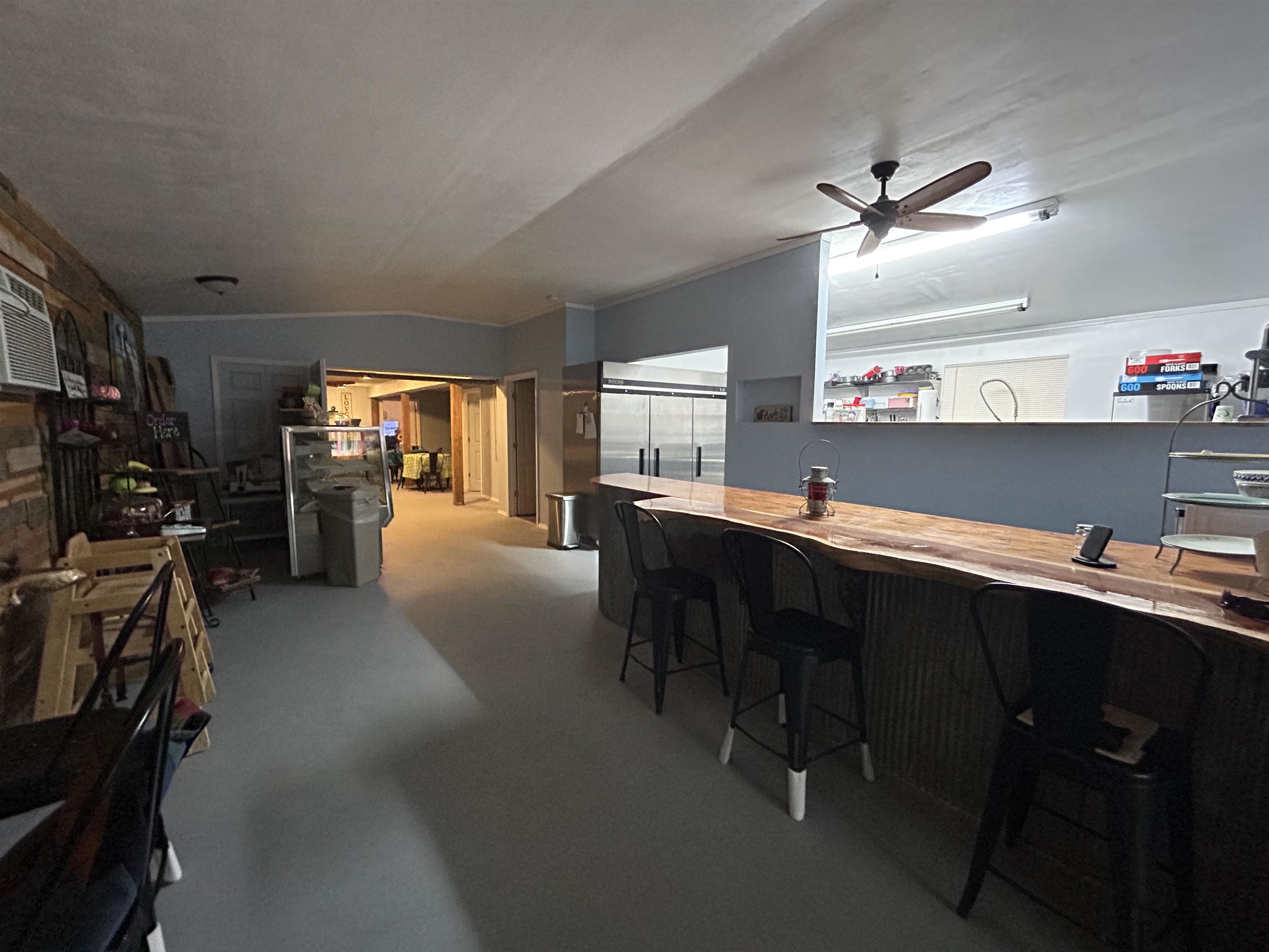 214 E Main  Hardy, AR