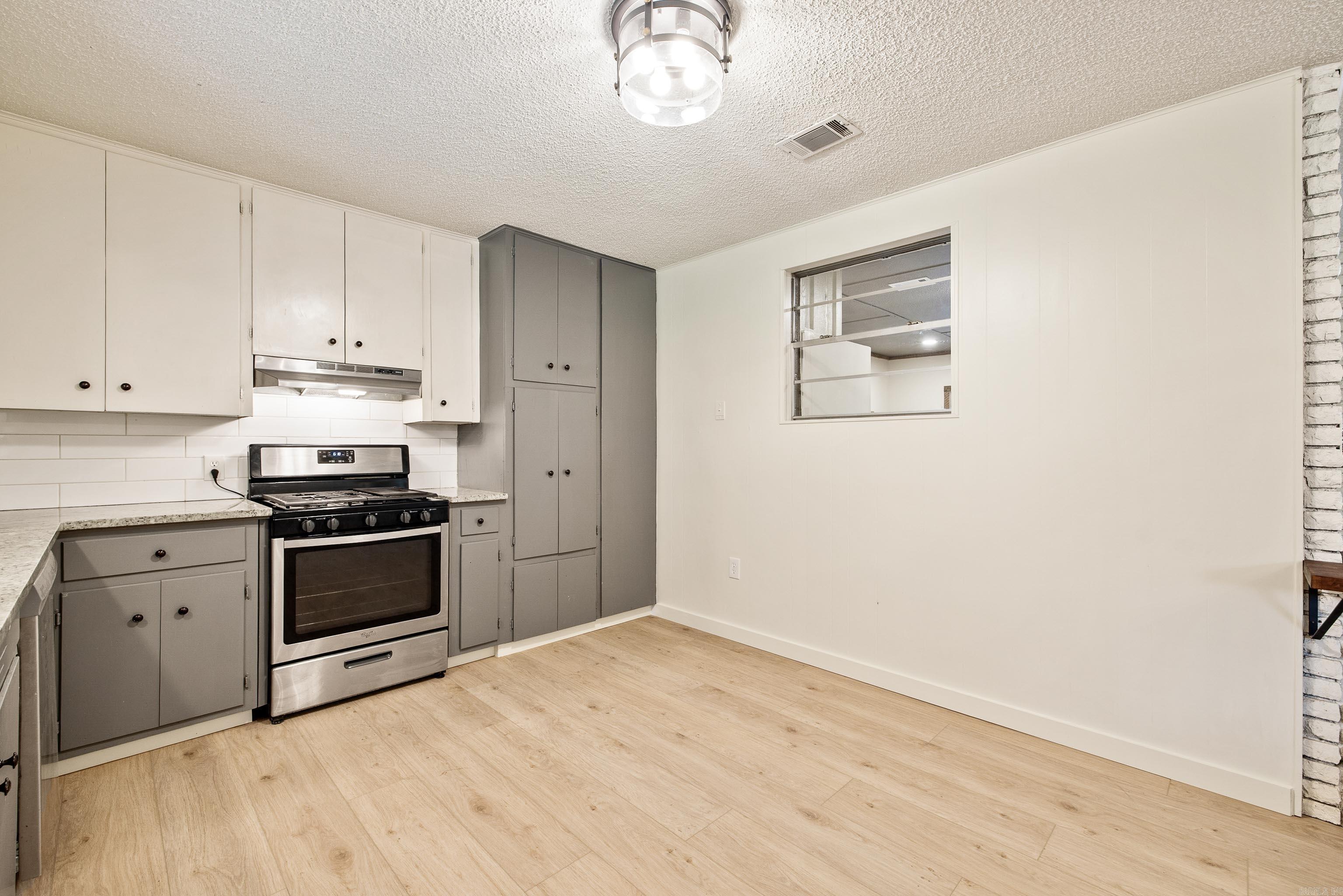 6101 Sullivan Little Rock, AR 72210