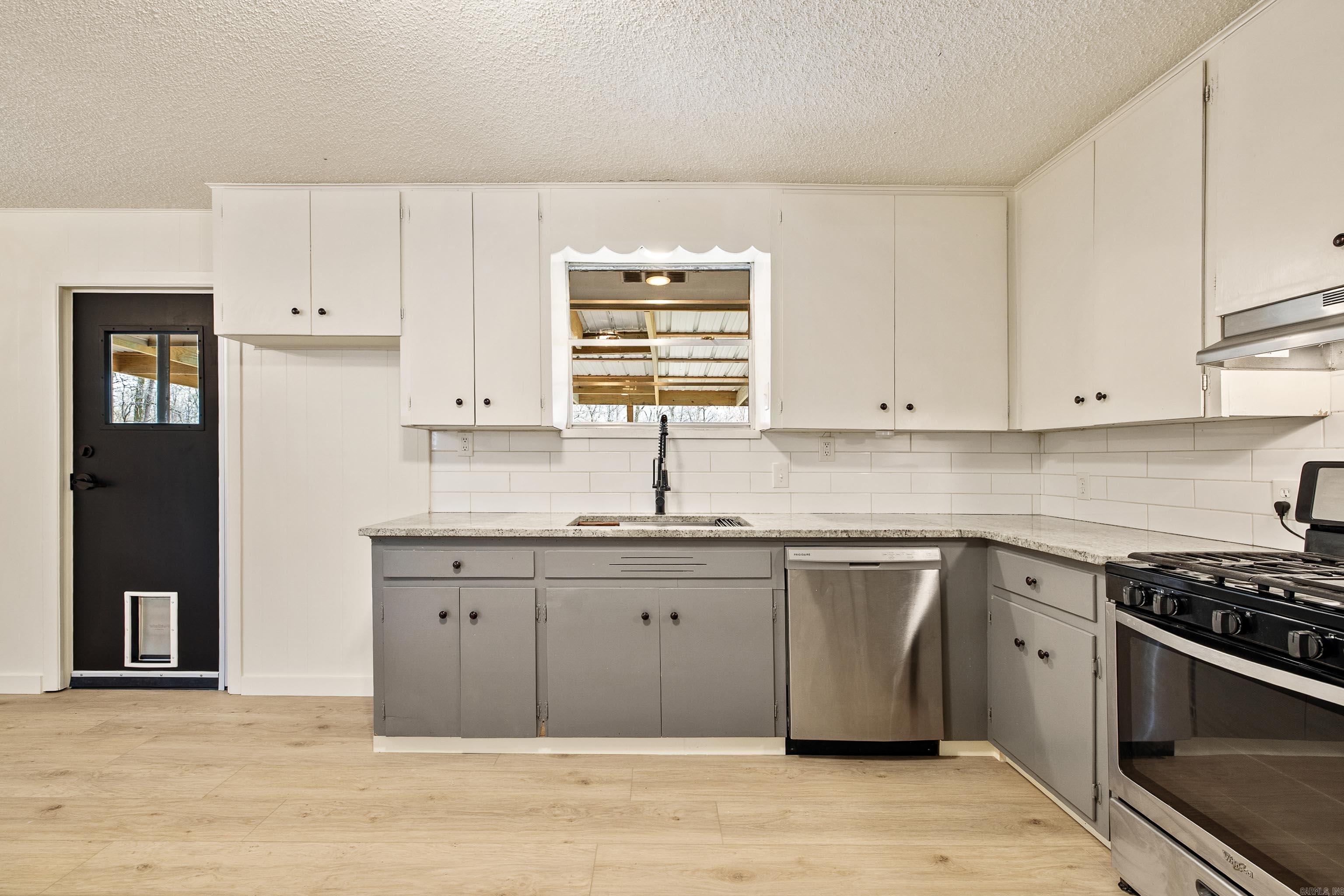 6101 Sullivan  Little Rock, AR