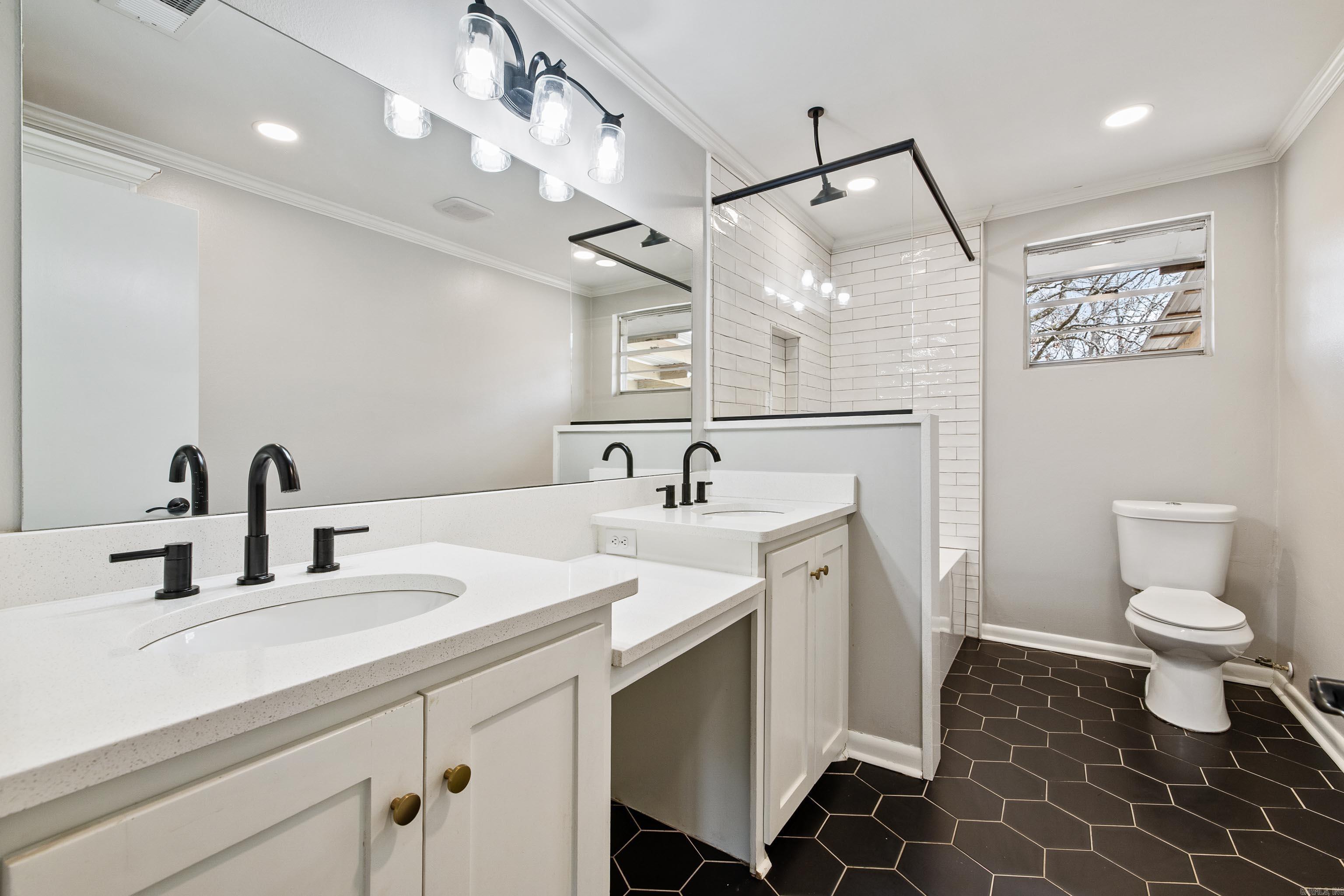 6101 Sullivan  Little Rock, AR