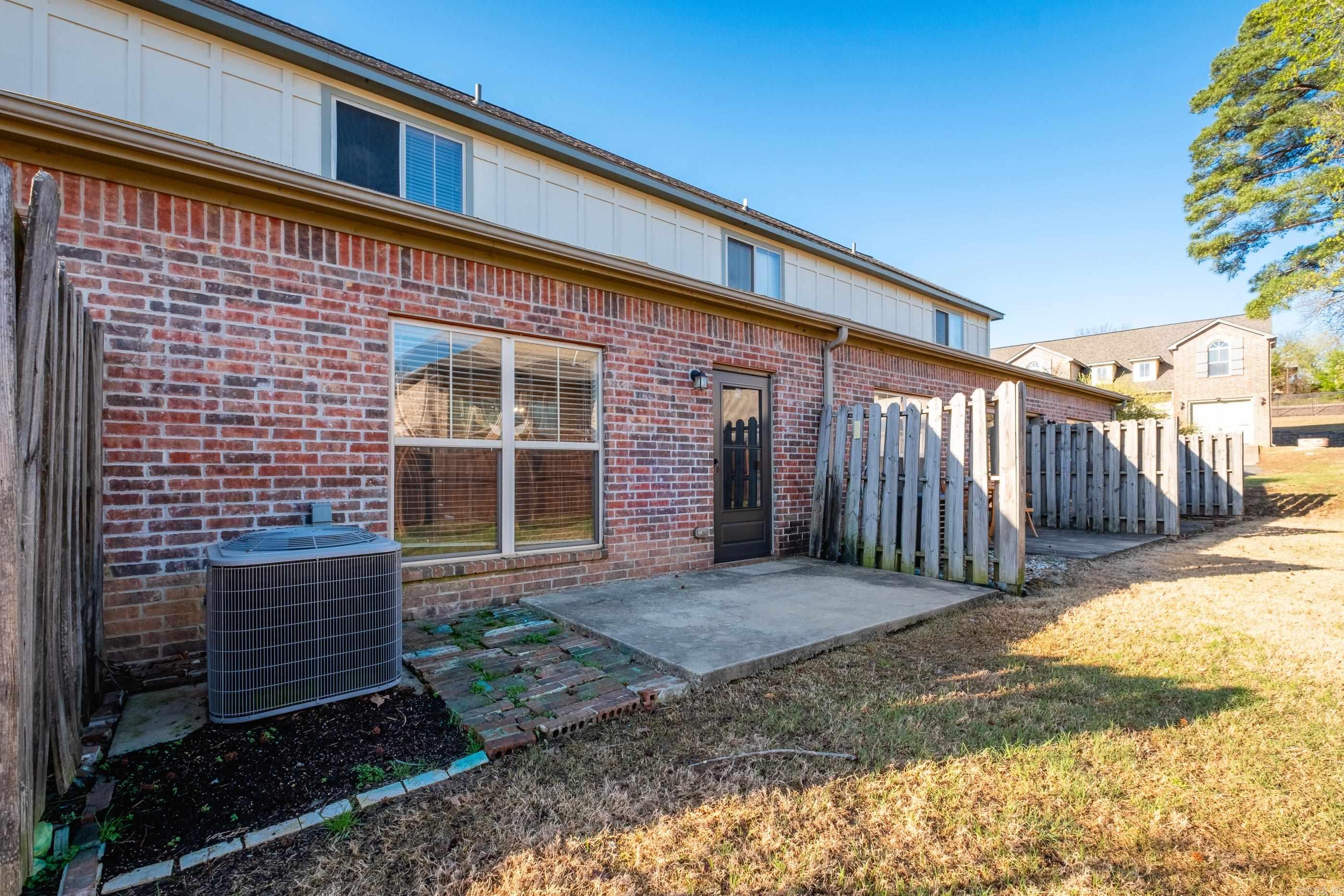 1204 Tuscany  Maumelle, AR