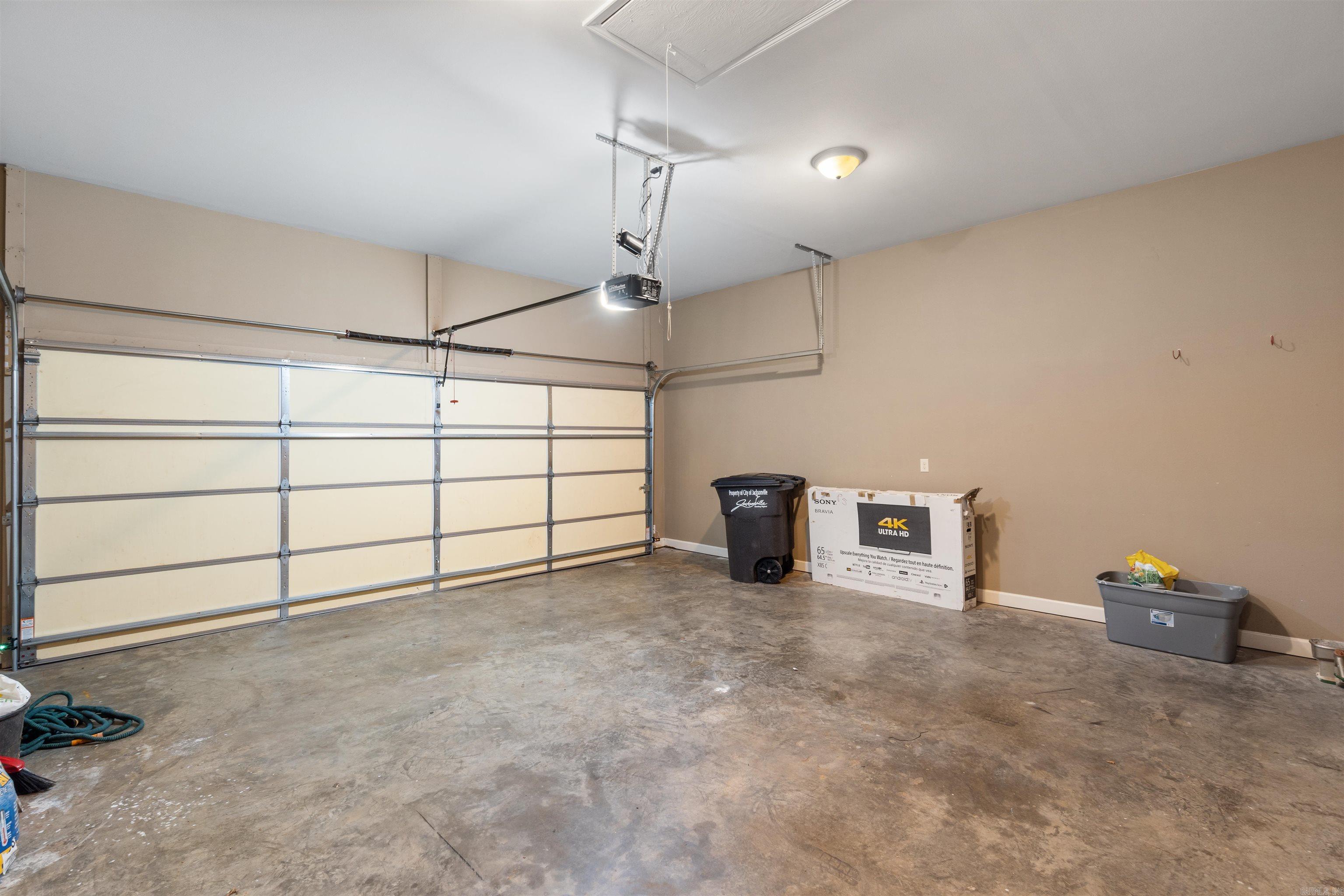 5501 Aviator Drive Jacksonville, AR 72076