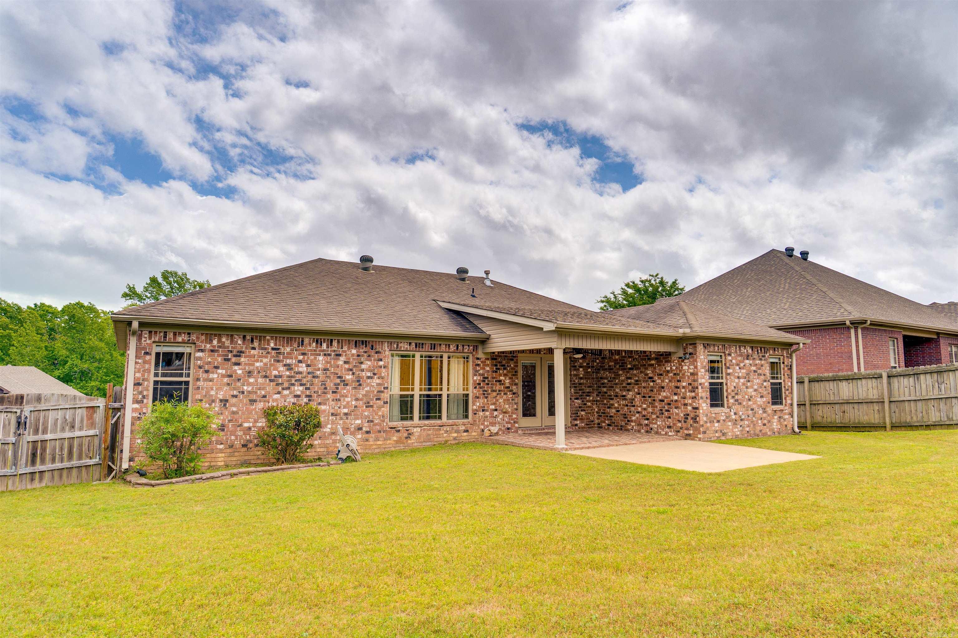 5501 Aviator Drive Jacksonville, AR 72076