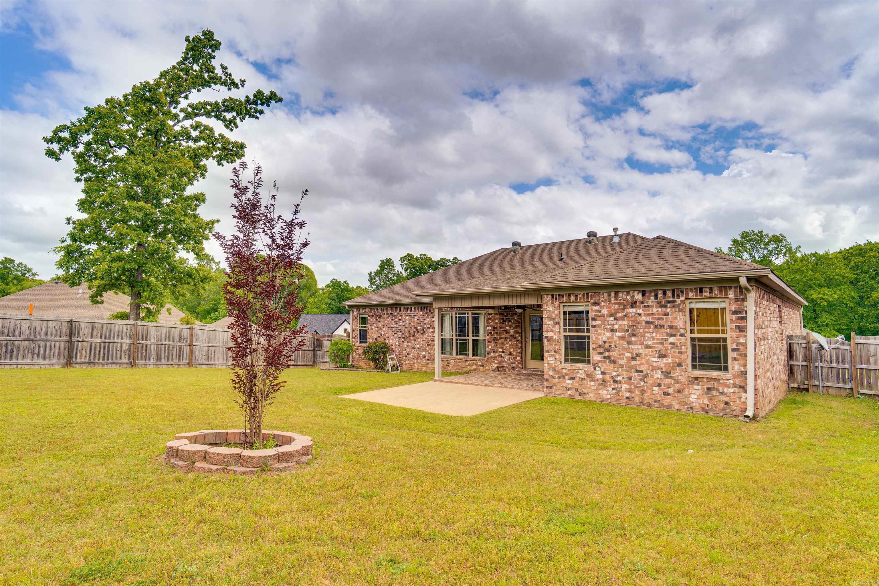 5501 Aviator Drive Jacksonville, AR 72076
