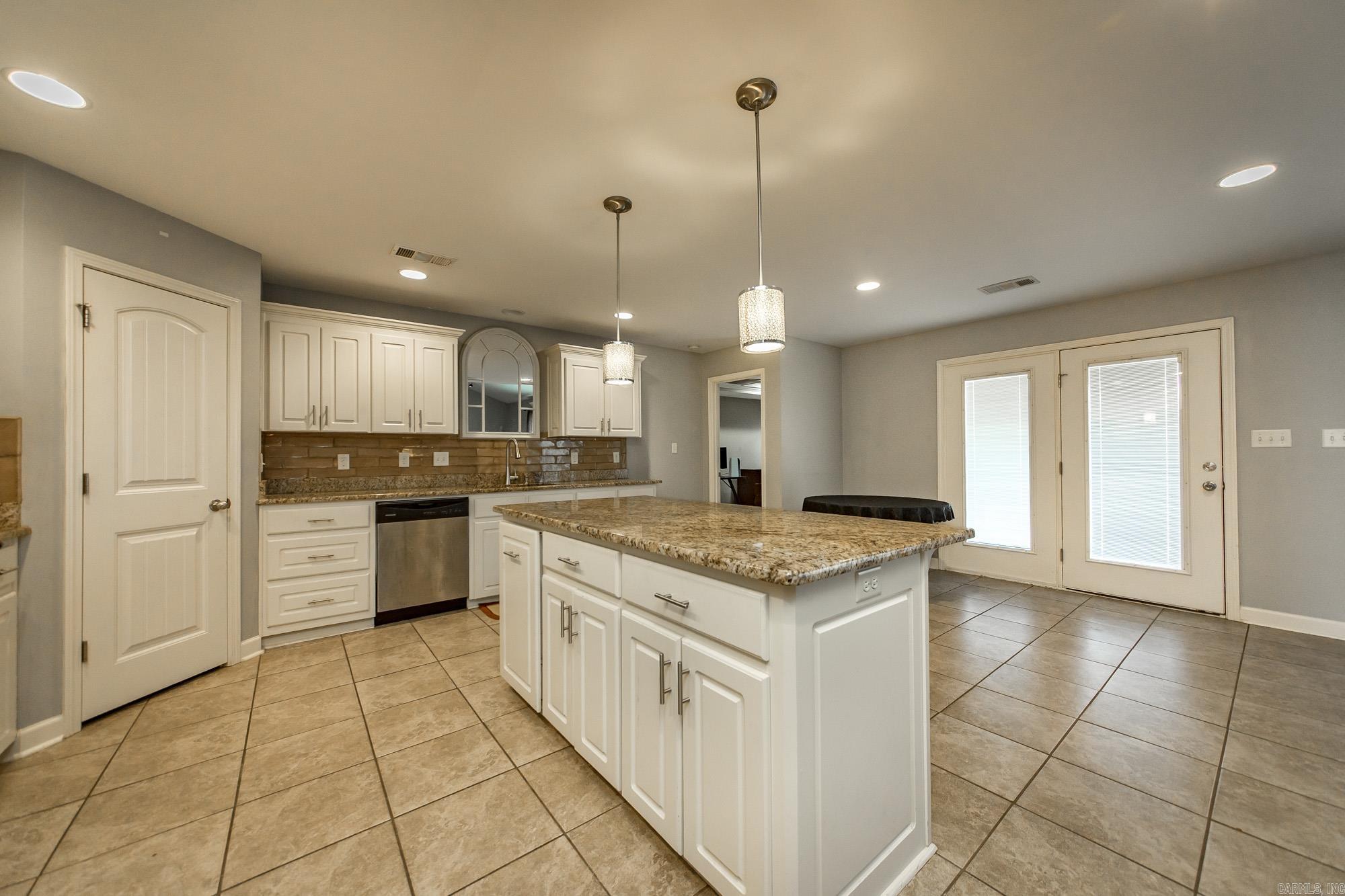 5501 Aviator  Jacksonville, AR