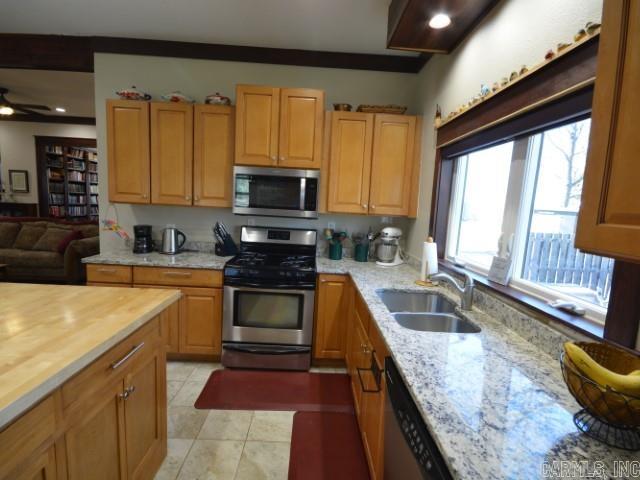 818 Canterbury  Benton, AR