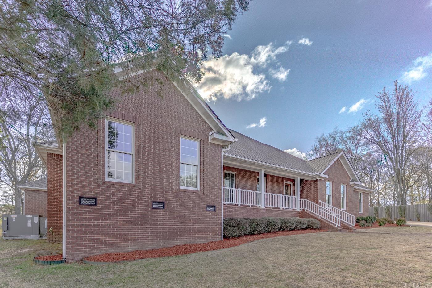 1304 Leominster Cv  Jonesboro, AR