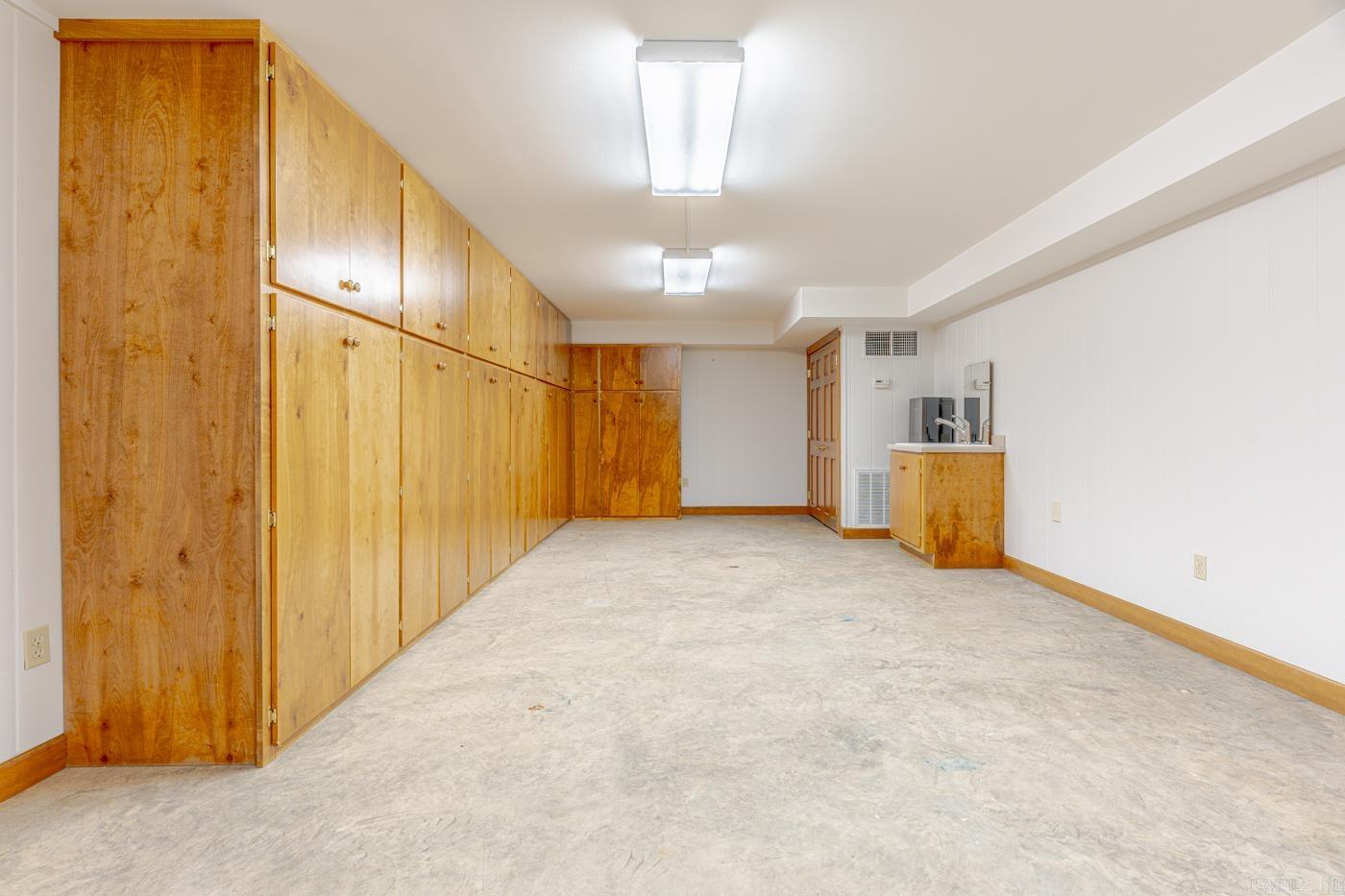 1304 Leominster Cv Jonesboro, AR 72401