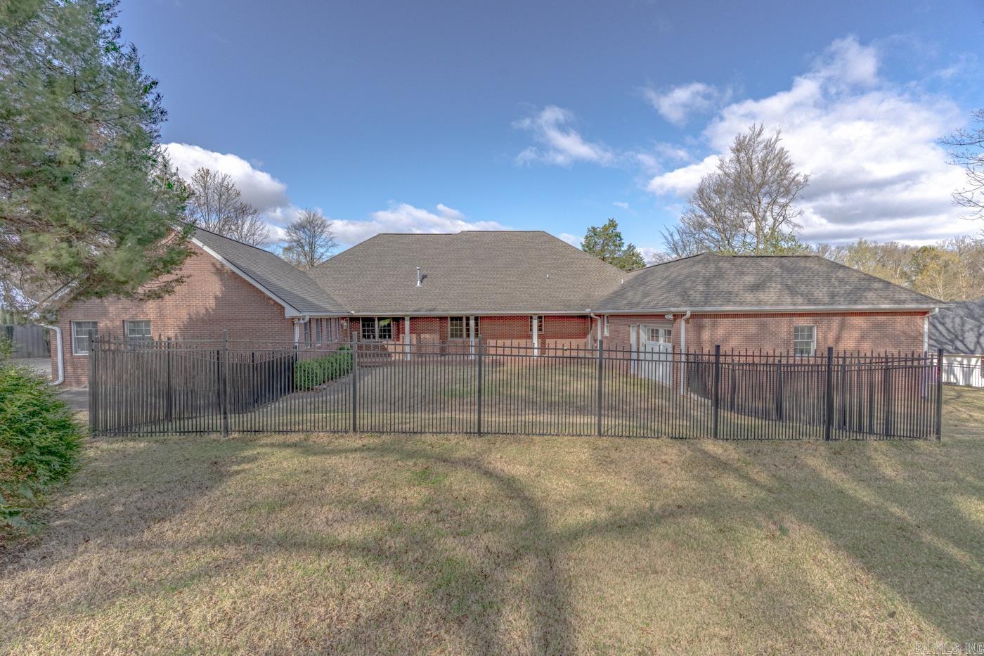 1304 Leominster Cv Jonesboro, AR 72401