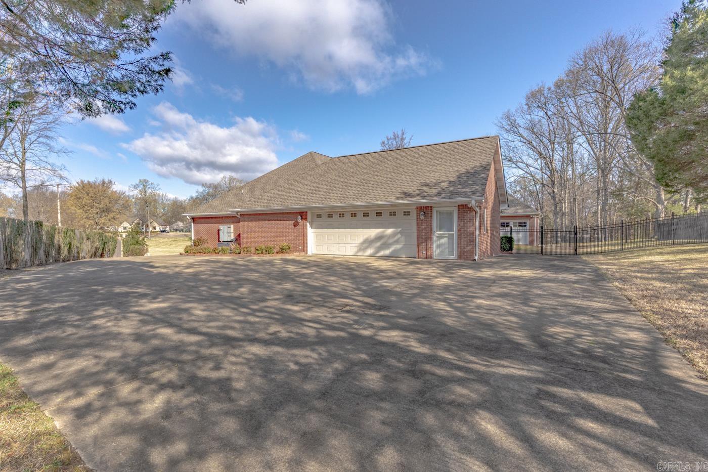 1304 Leominster Cv Jonesboro, AR 72401