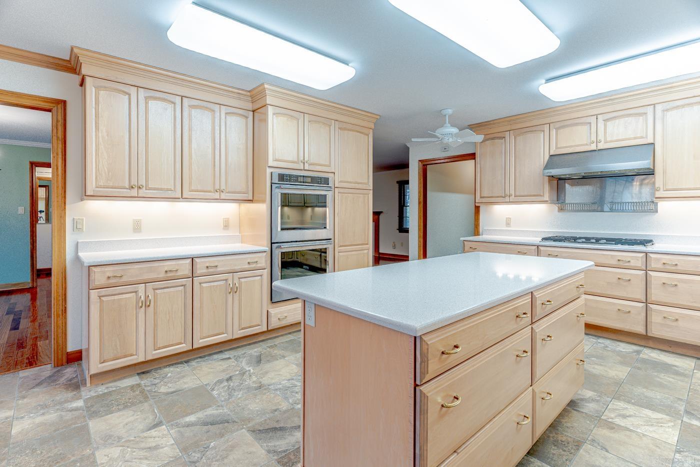 1304 Leominster Cv Jonesboro, AR 72401