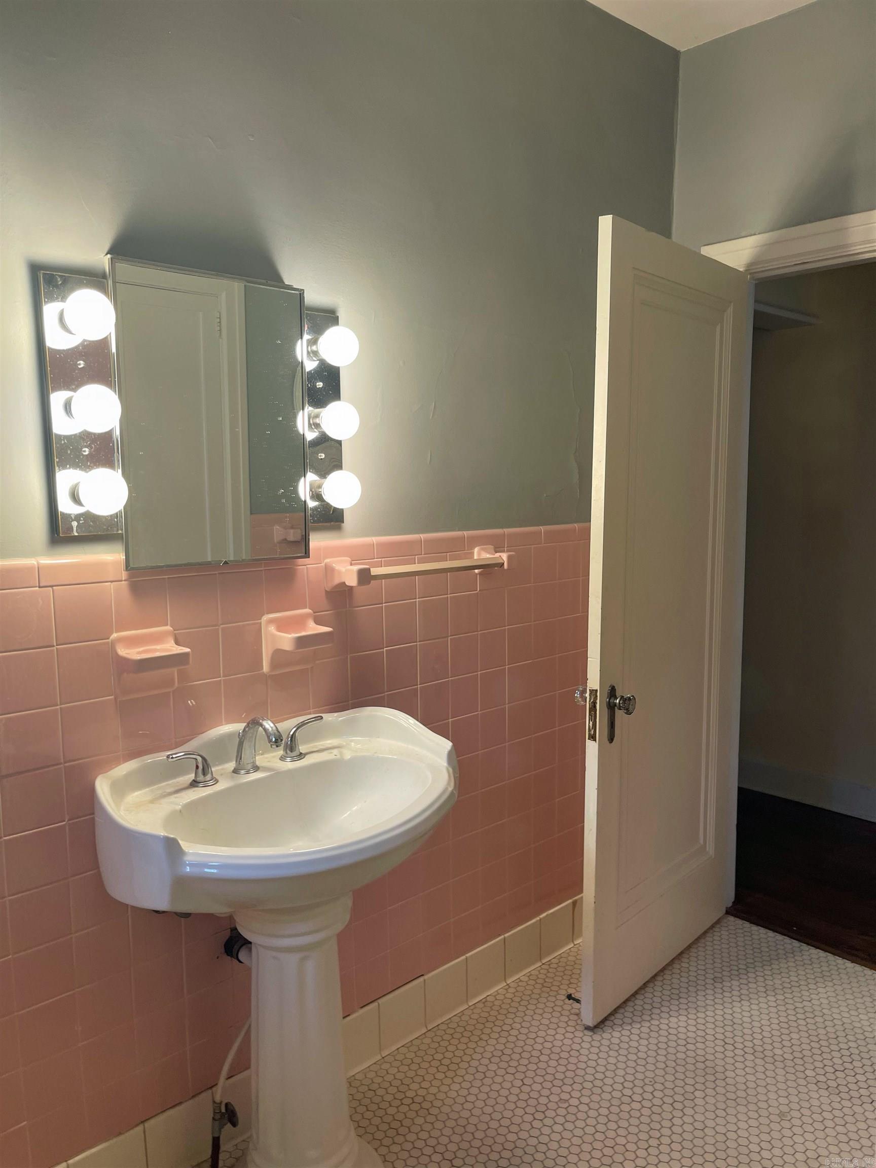 212 E Vernon  Little Rock, AR