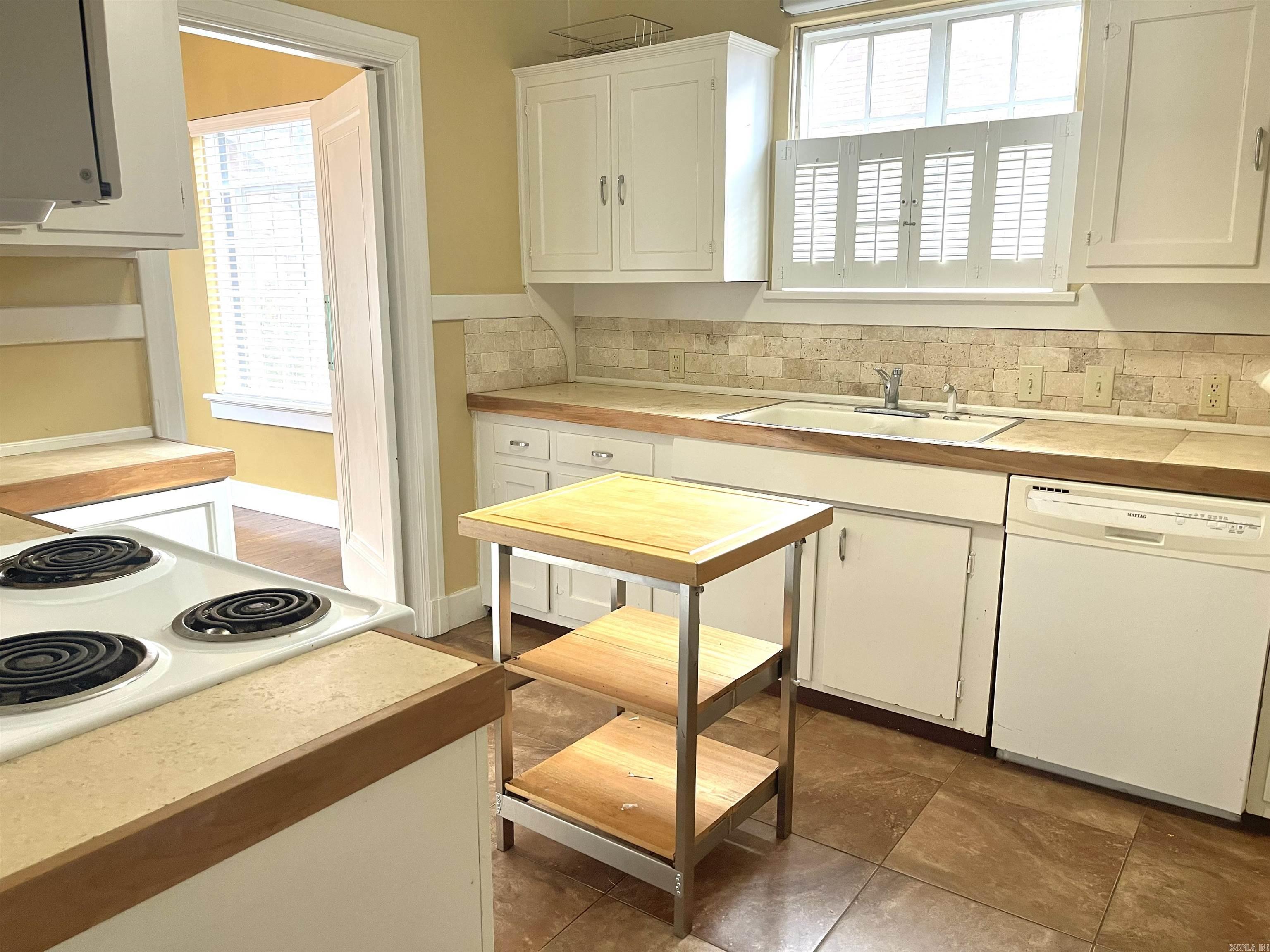 212 E Vernon  Little Rock, AR