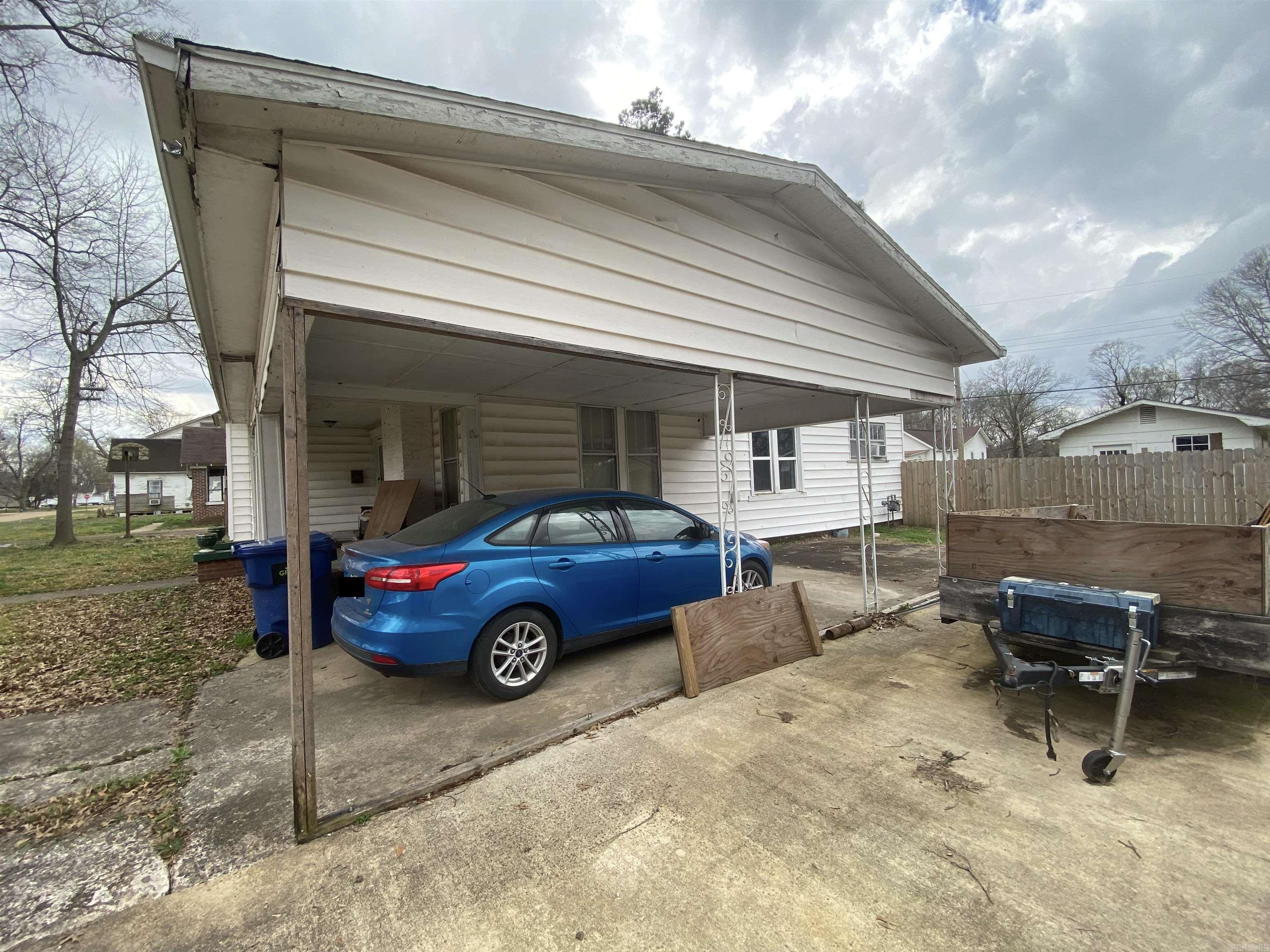 321 N 2nd  Clarendon, AR