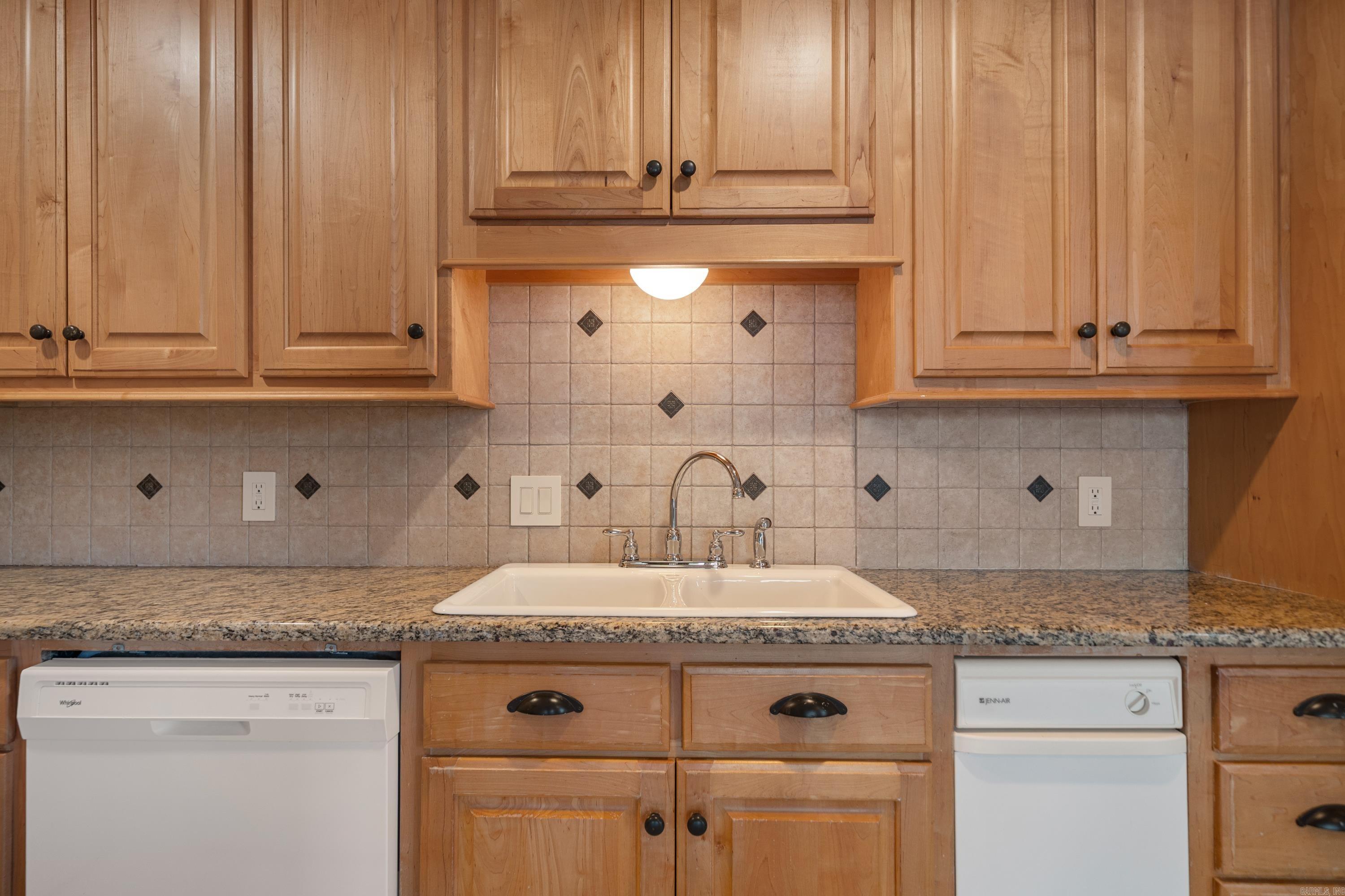 1319 Airport  Hot Springs, AR