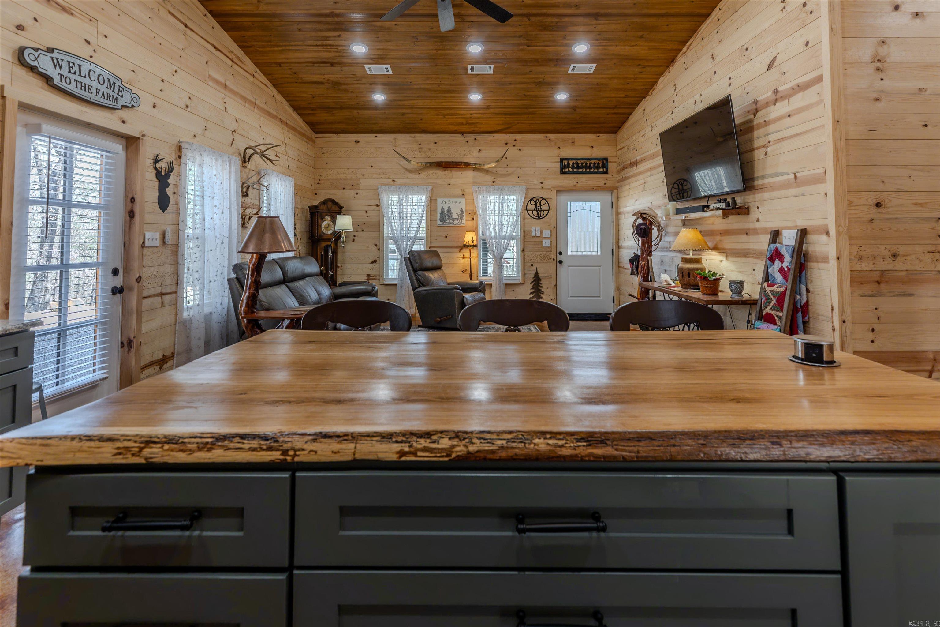 2547 Highway 9 S  Perryville, AR