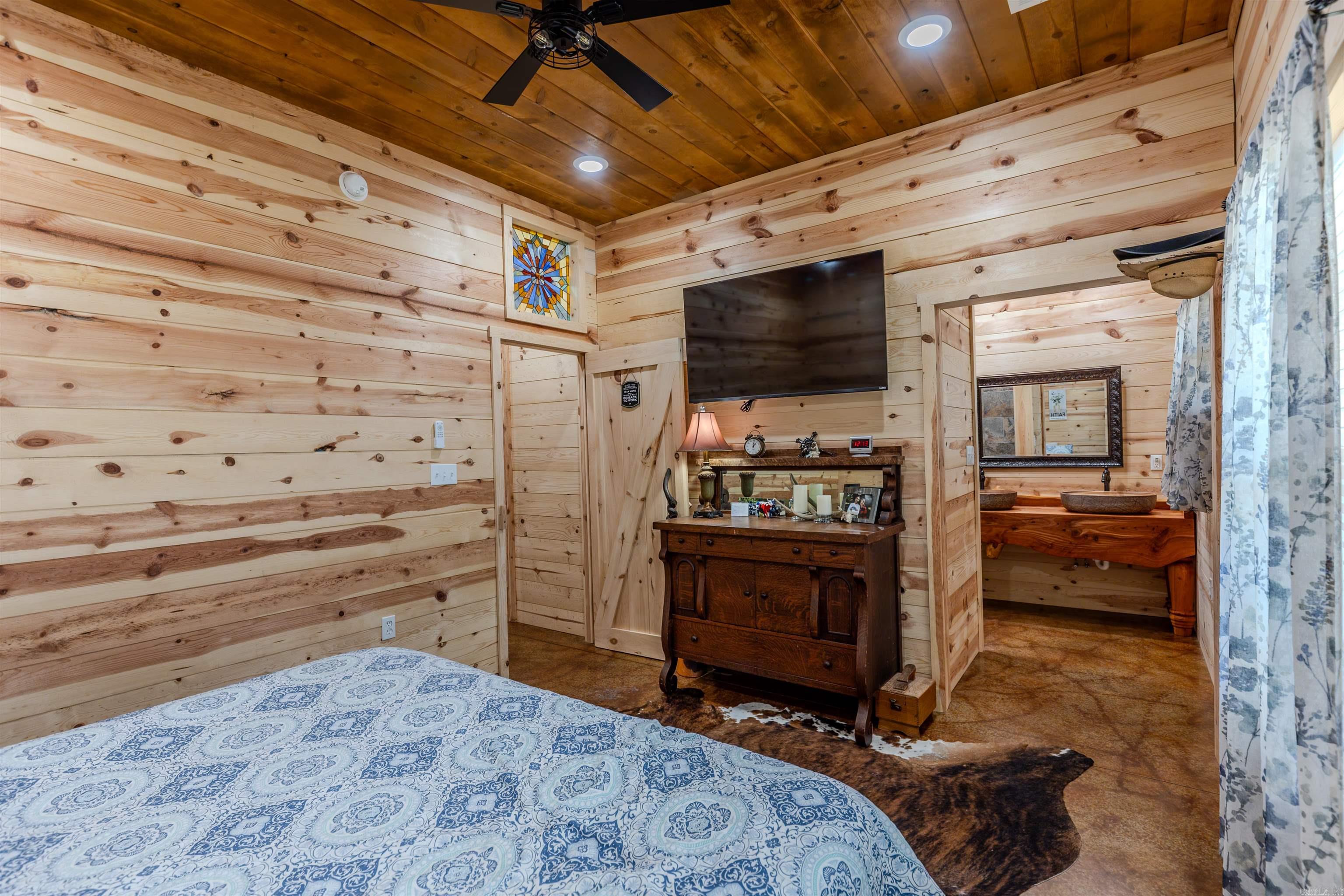 2547 Highway 9 S  Perryville, AR