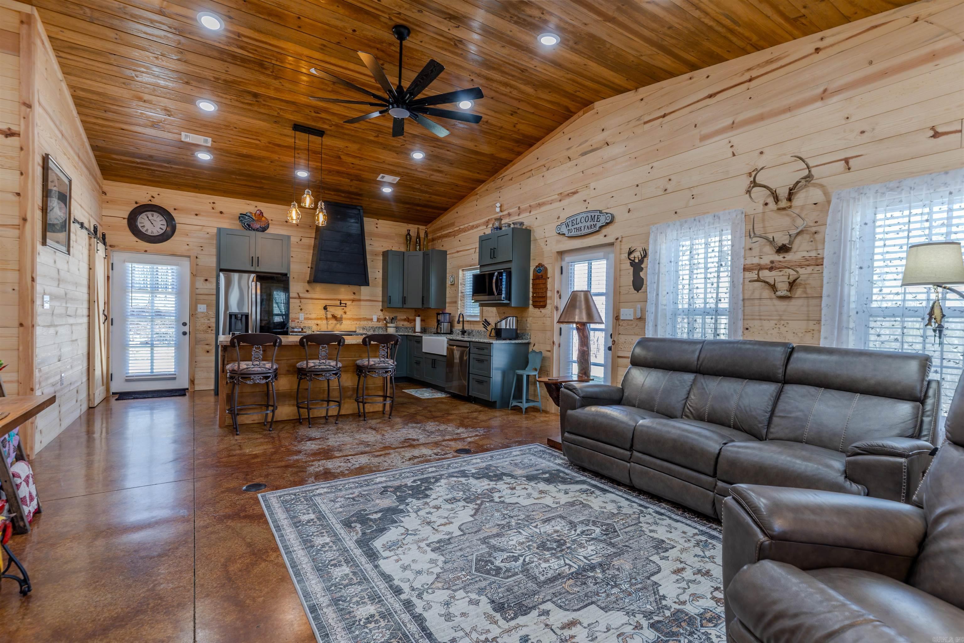 2547 Highway 9 S  Perryville, AR