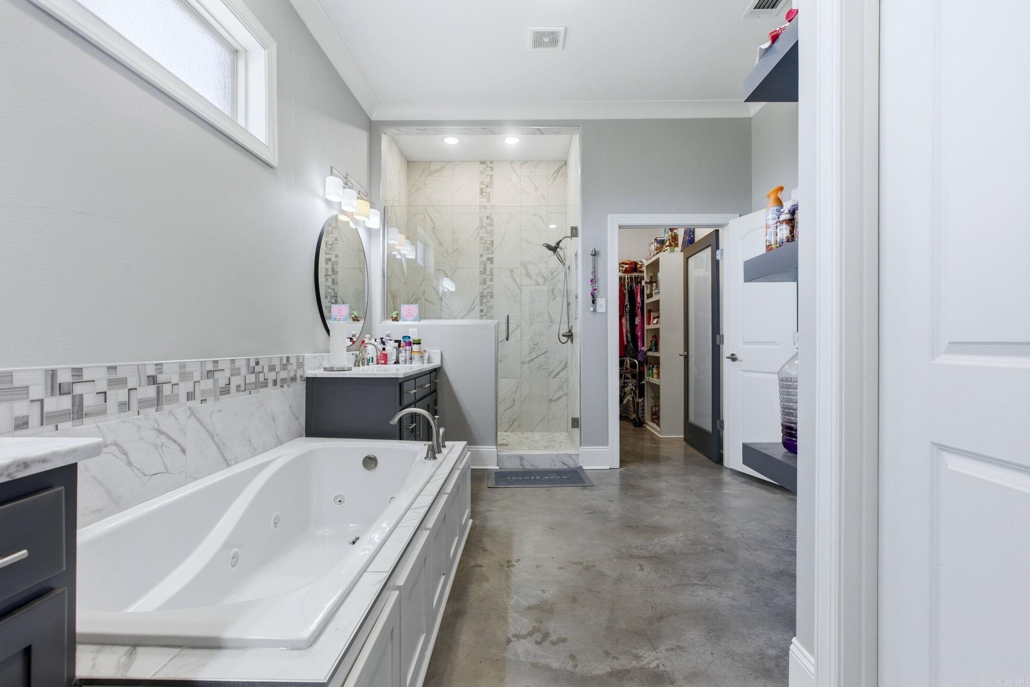 12802 Smarty Jones Dr Scott, AR 72142