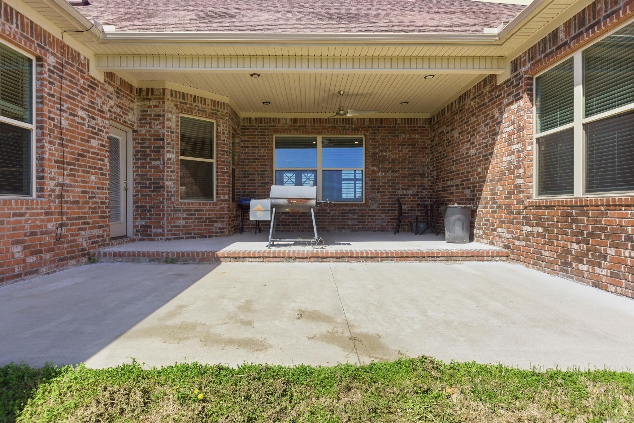 12802 Smarty Jones Dr  Scott, AR