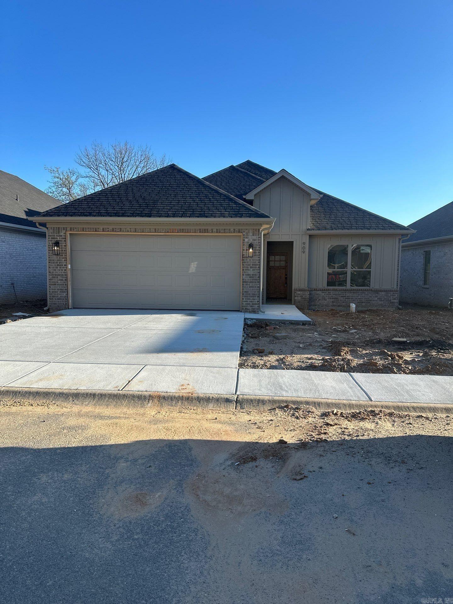 909 Grand Teton  Benton, AR