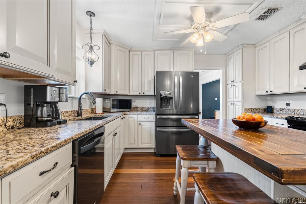 105 Rolling Acres Court Pearcy, AR