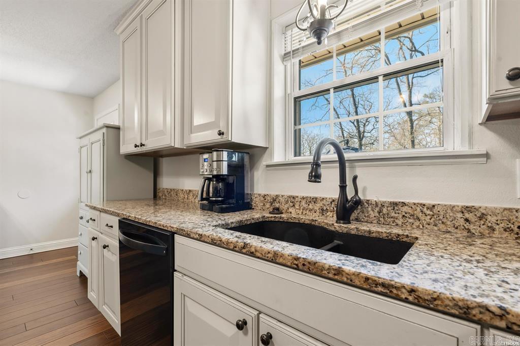 105 Rolling Acres Court Pearcy, AR