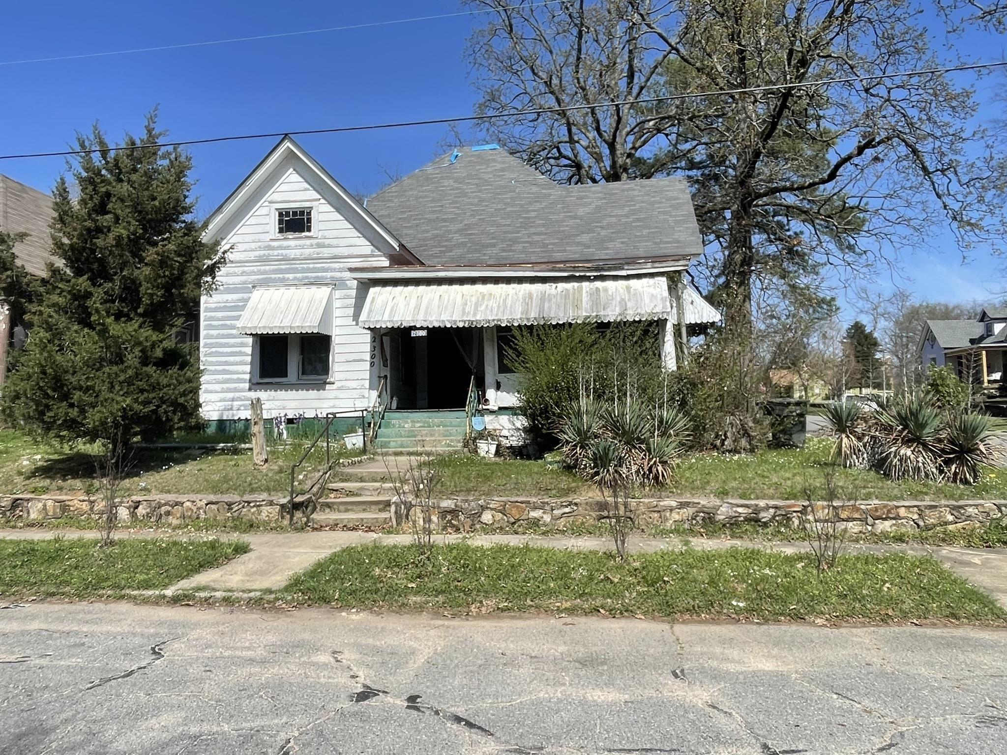 2300 W 18th  Little Rock, AR